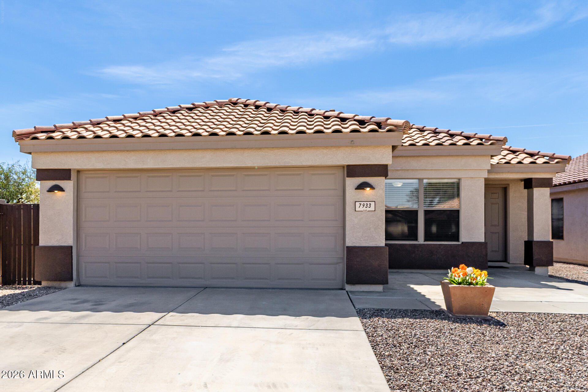 ROUNDTREE RANCH - Residential