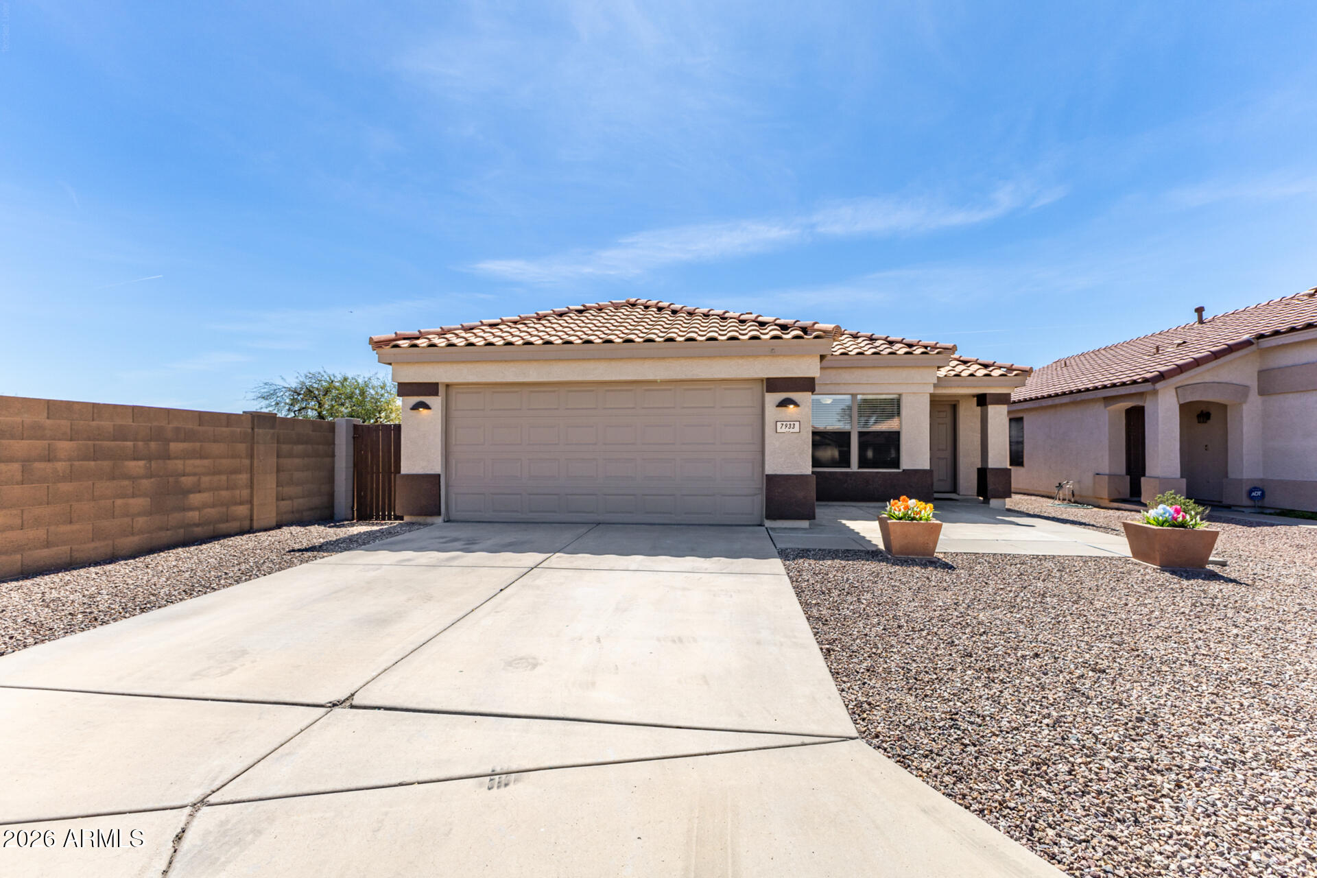 ROUNDTREE RANCH - Residential