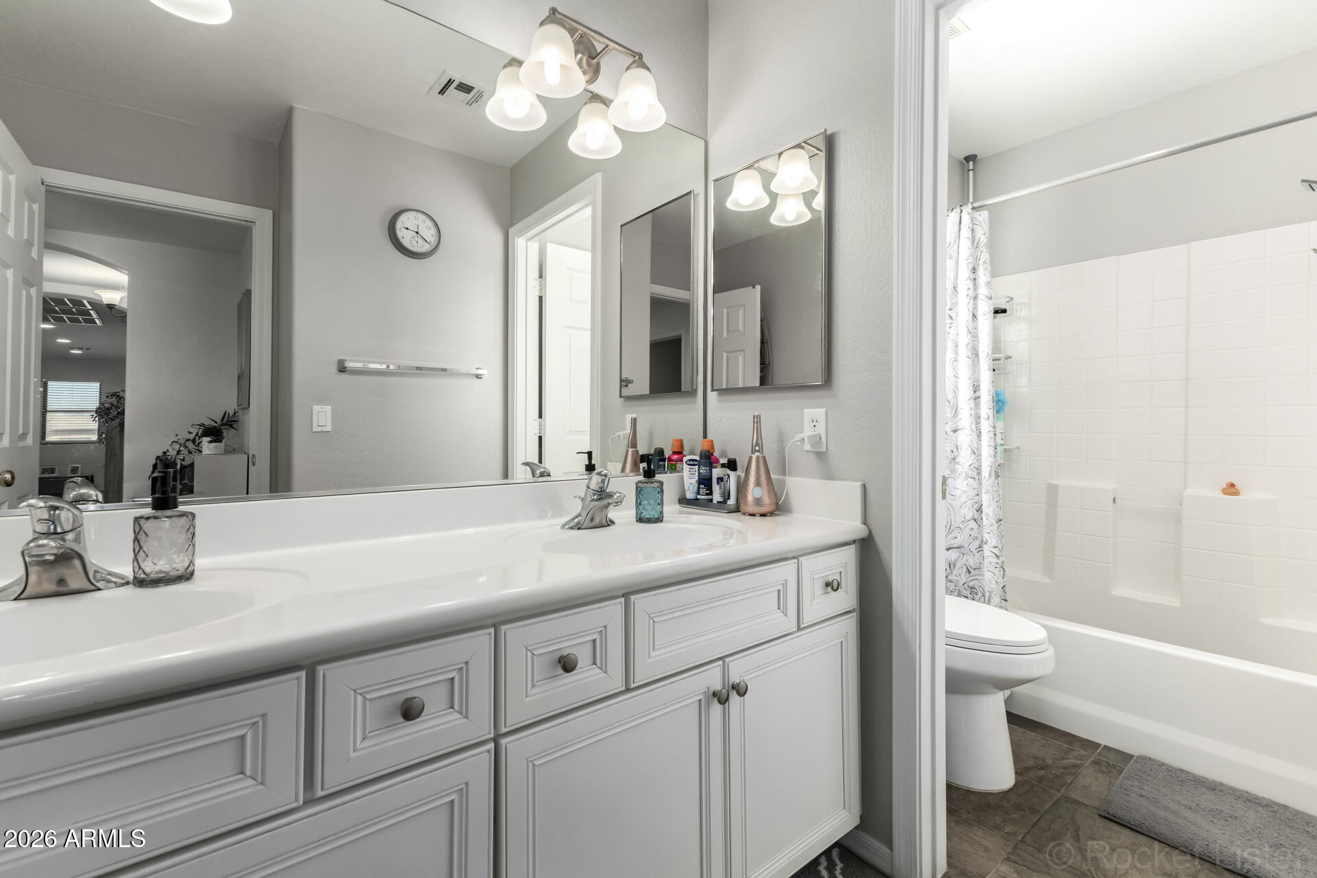 CHEATHAM FARMS WEST - Residential