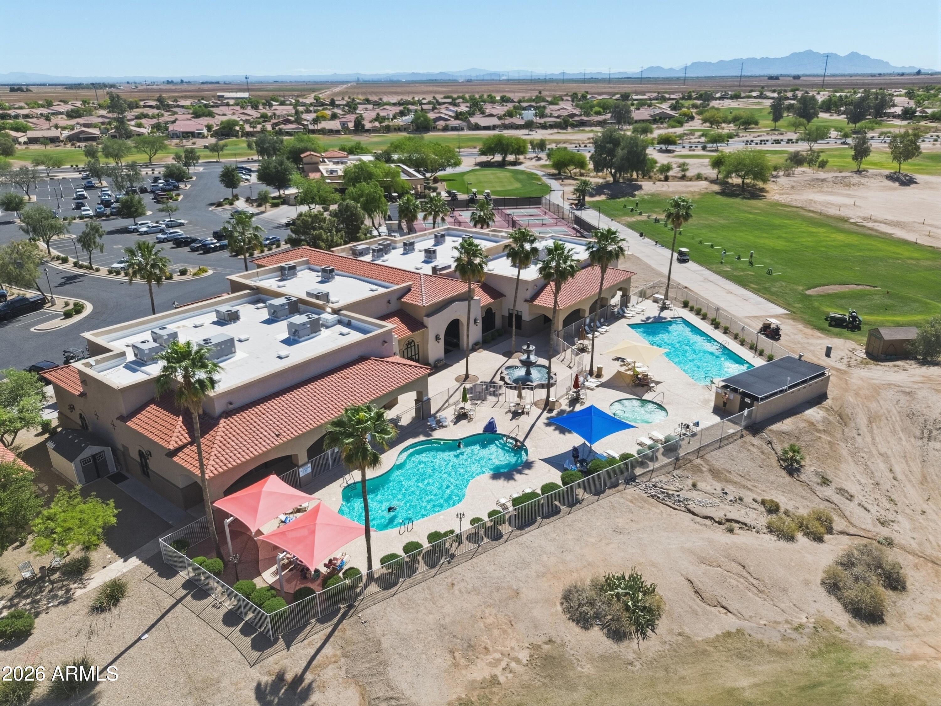MISSION ROYALE - Residential
