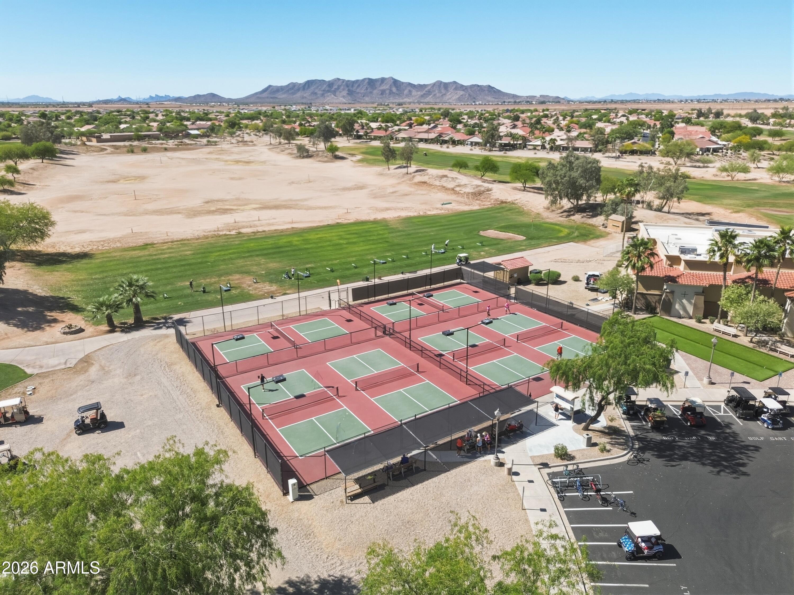 MISSION ROYALE - Residential