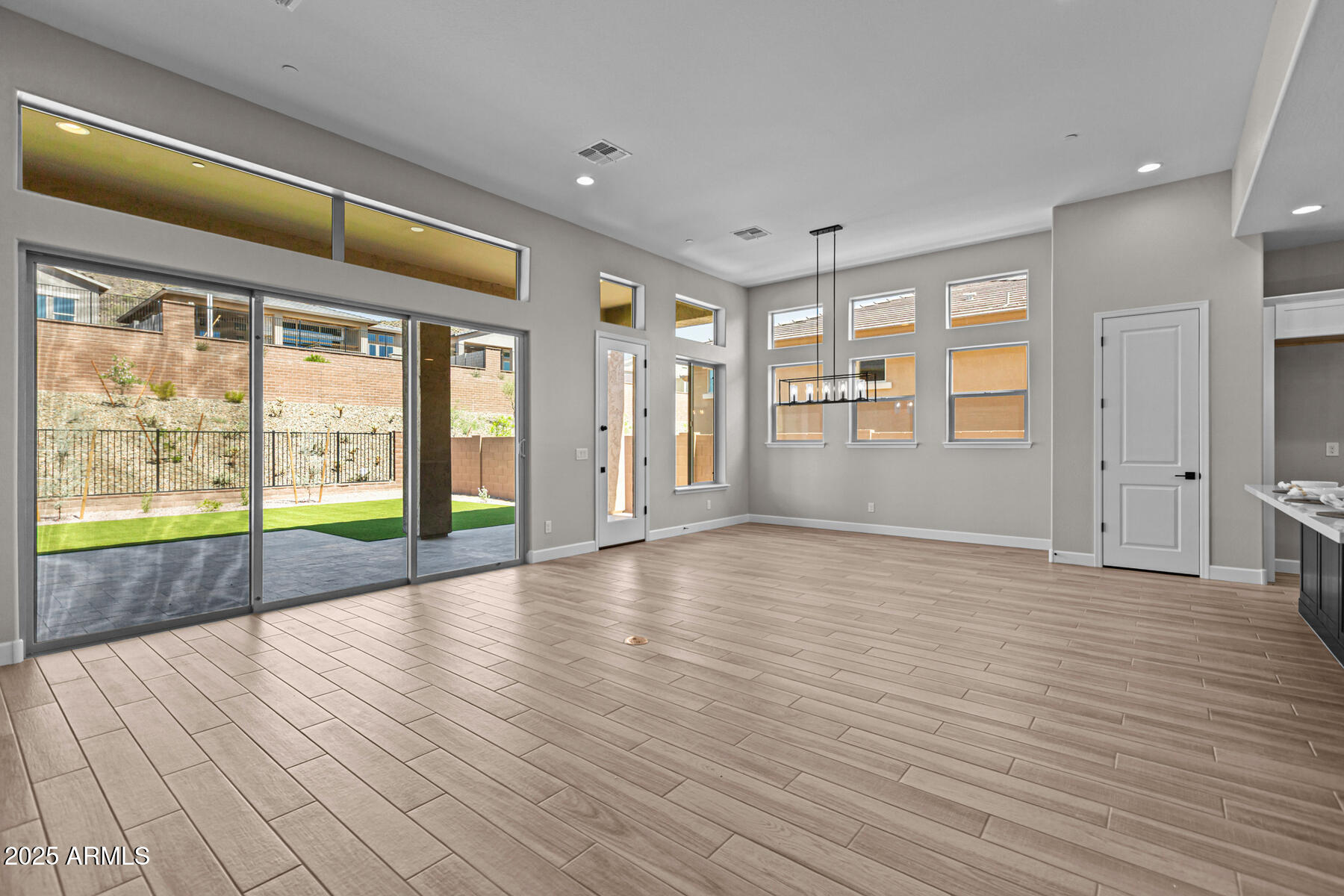 VILLAGE H AT VISTANCIA PARCELS H-11 12 - Residential