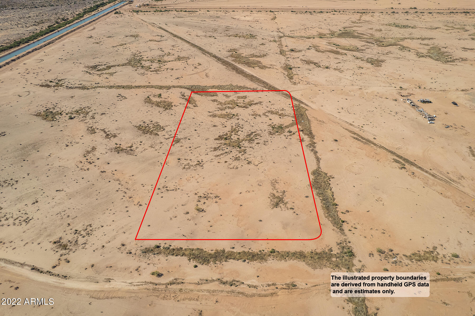 A great opportunity to invest or build your dream home on this 4.279 acres in Baseball Park Estates Unit 3! Located in the growing city of Casa Grande, near to the Motoland MX Park track, and the Podium Club at Attesa which is being developed as the ultimate motor sports lifestyle community. Hurry and be a part of this growing area before it's gone!