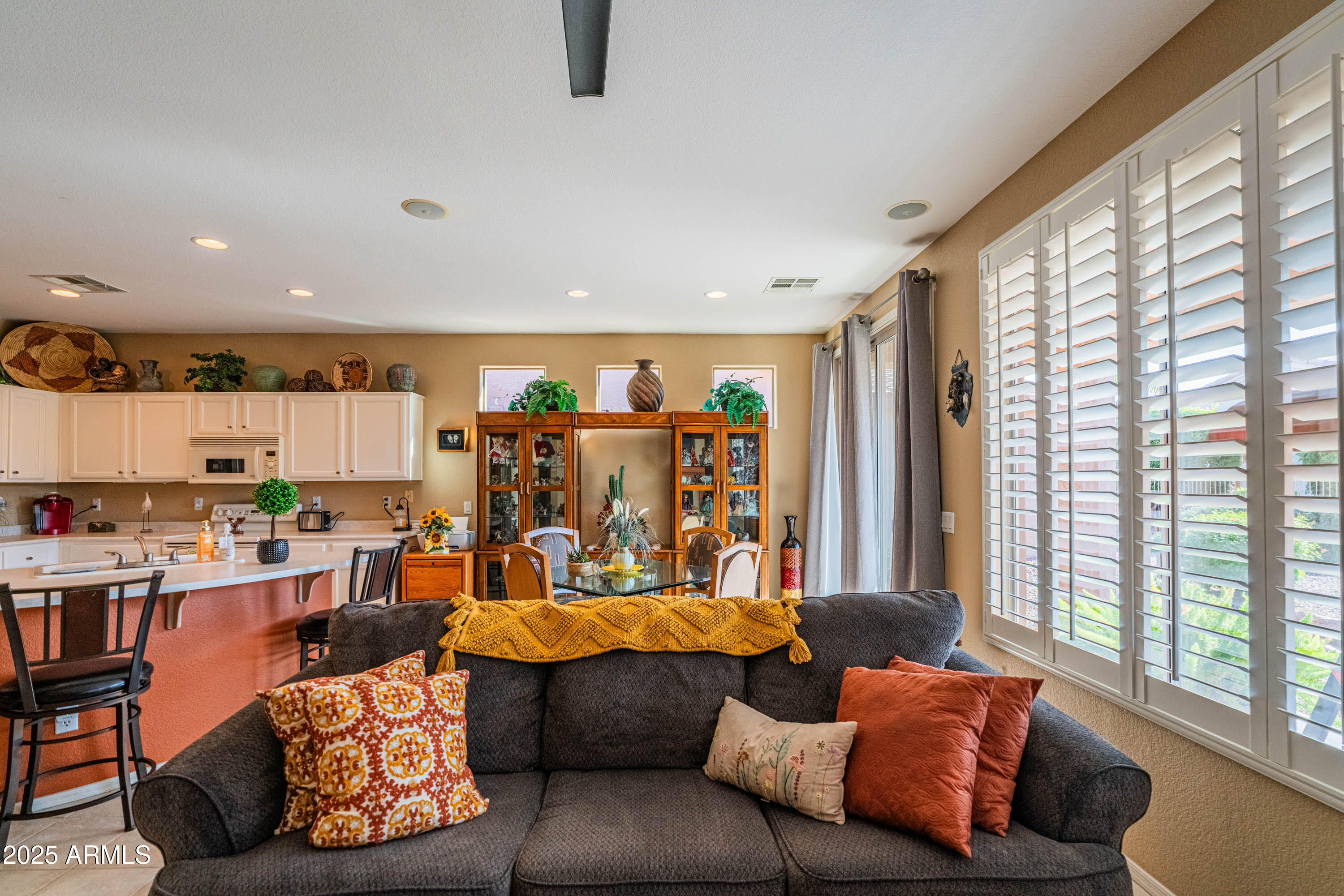 TRILOGY UNIT 4 - Residential
