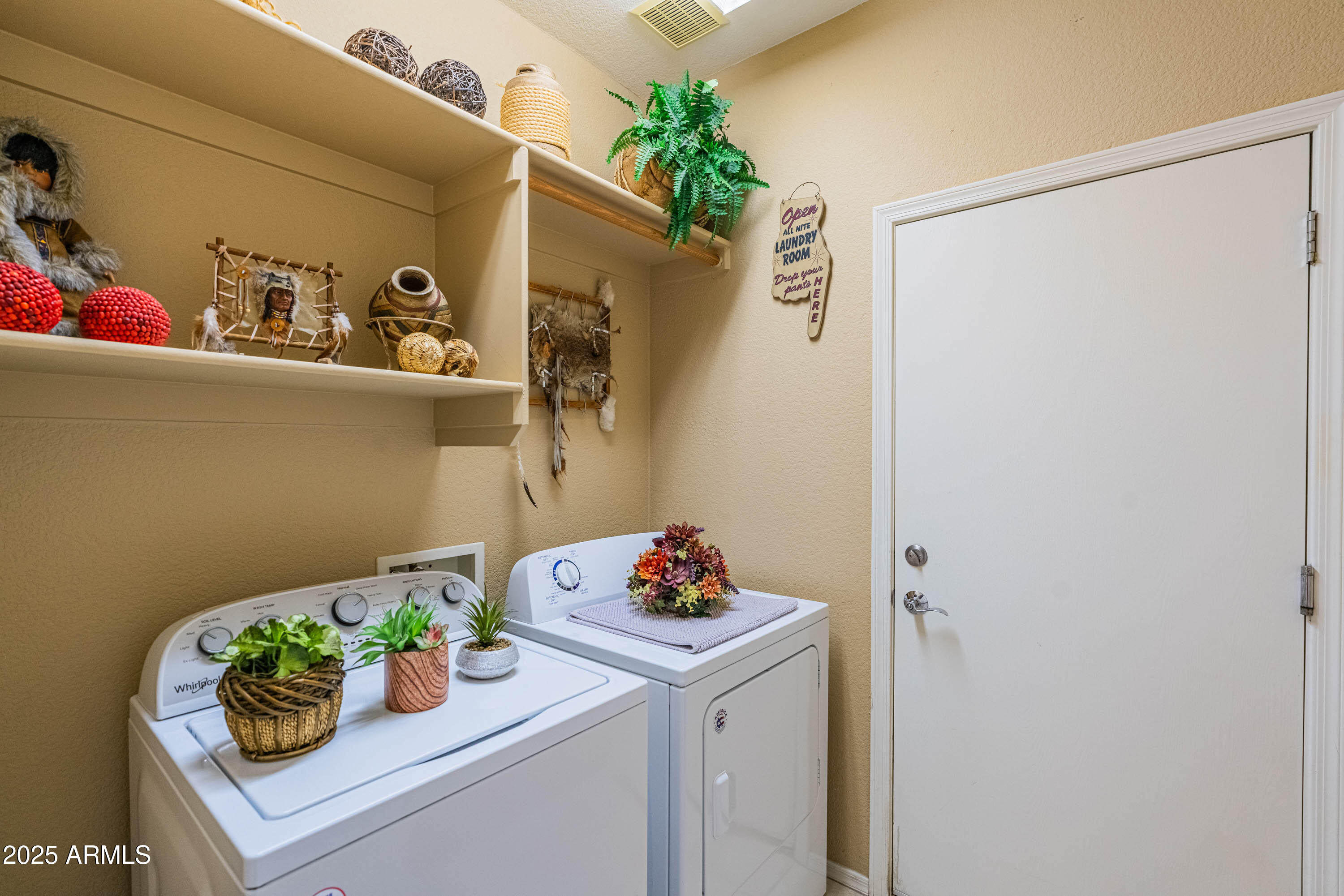 TRILOGY UNIT 4 - Residential