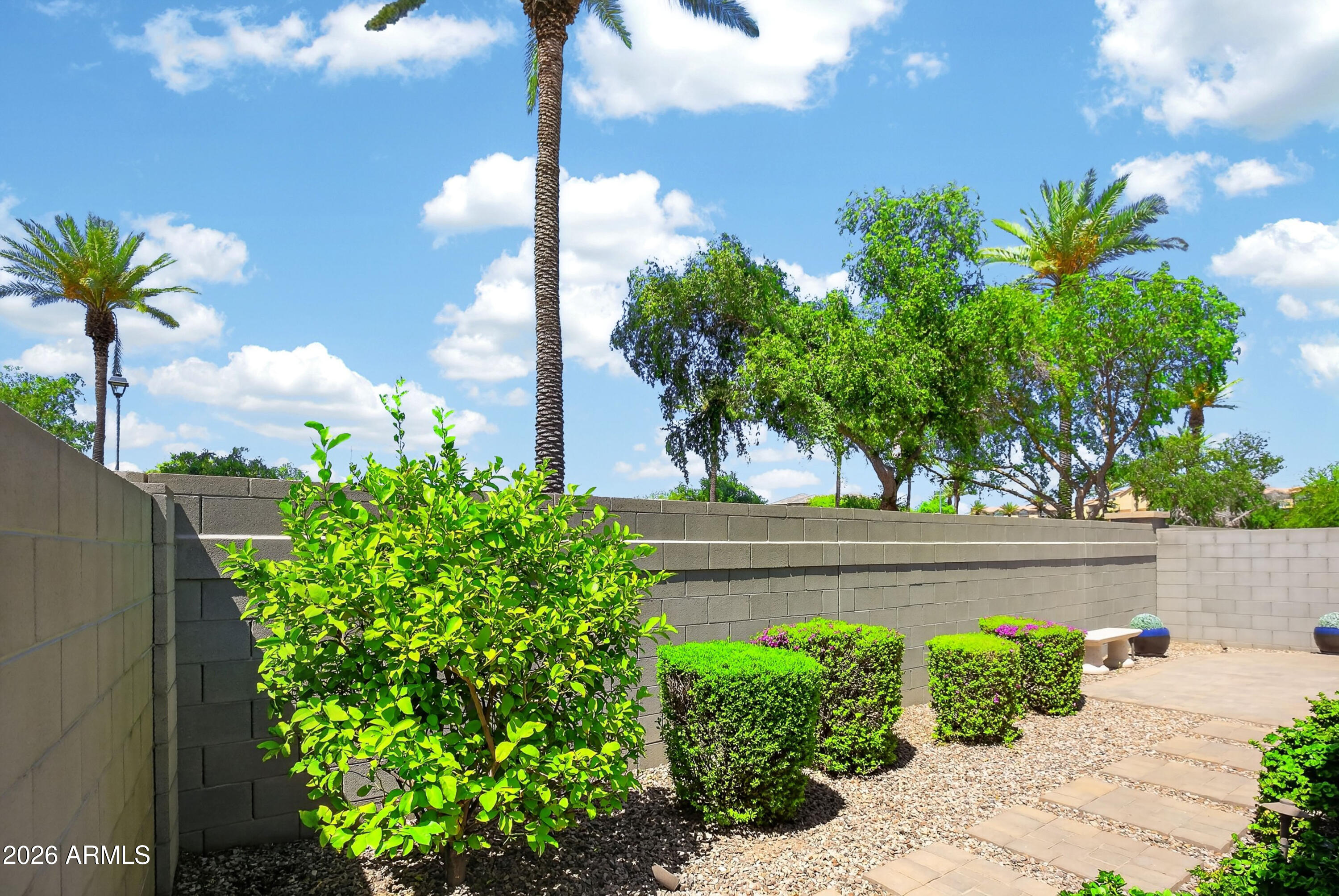 Plaza Del Rio - Residential