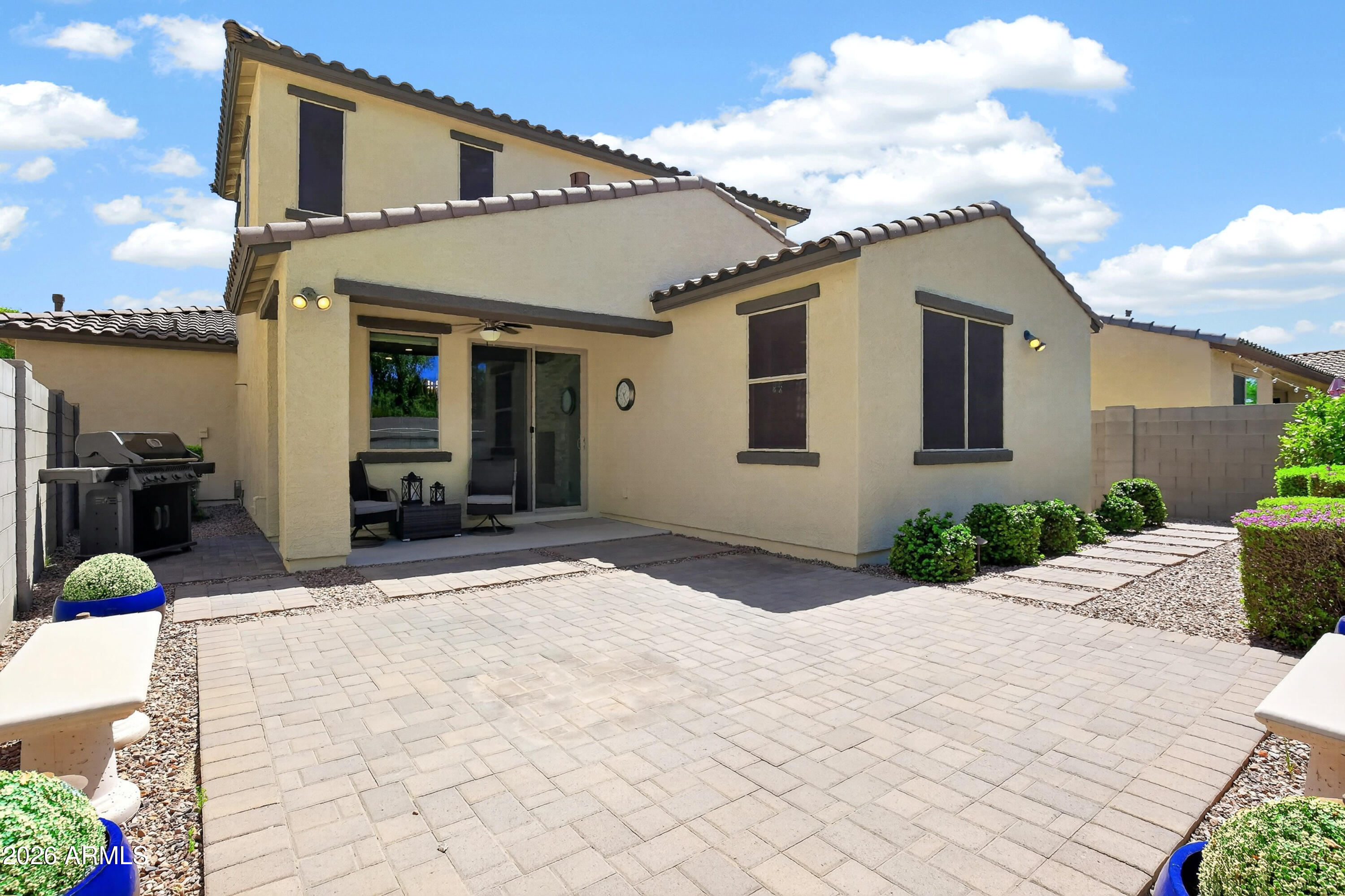 Plaza Del Rio - Residential