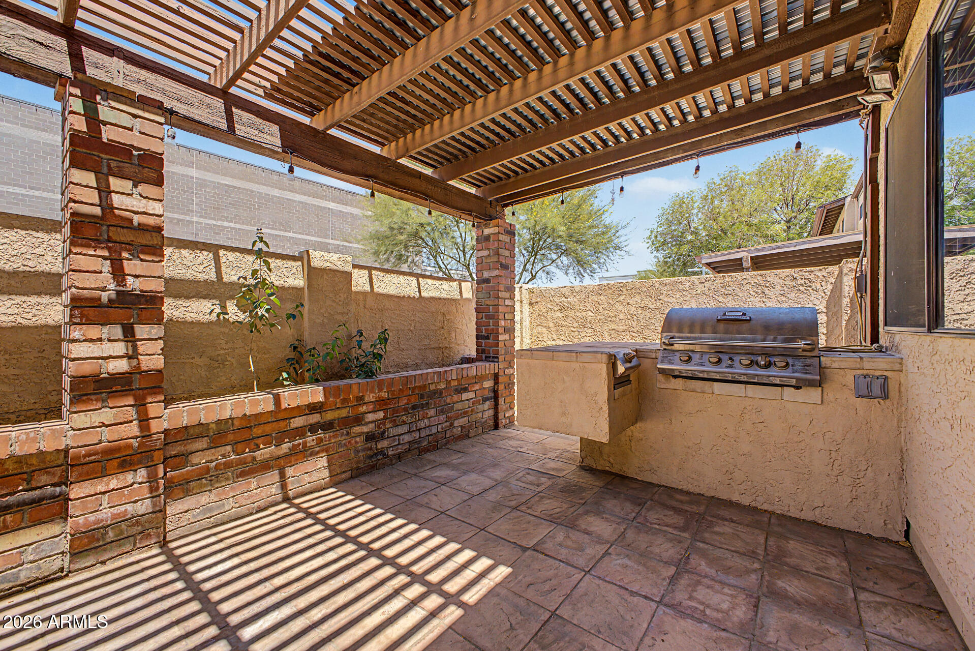SUN DIAL - Residential