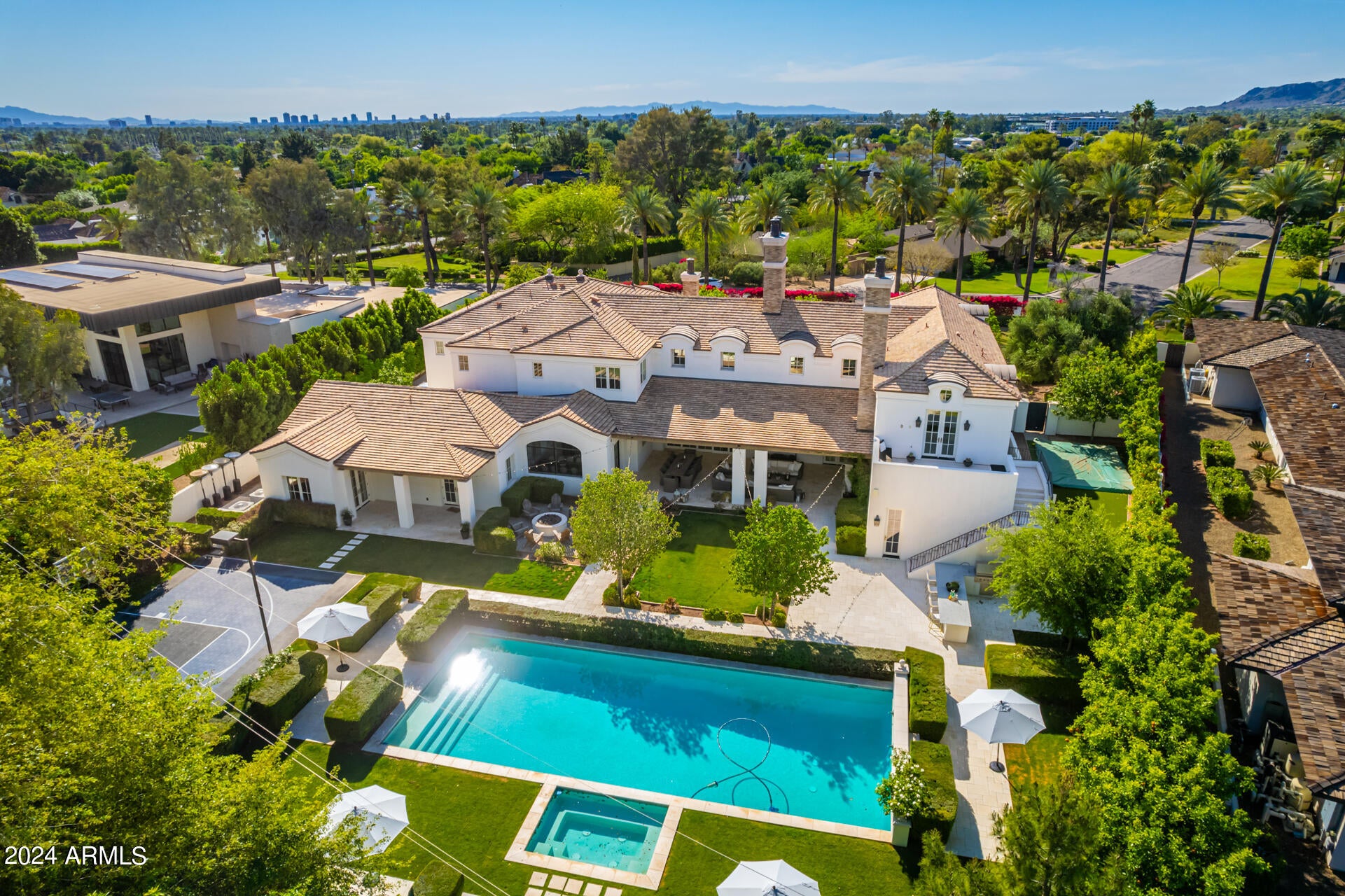 GREEN GATE - Residential