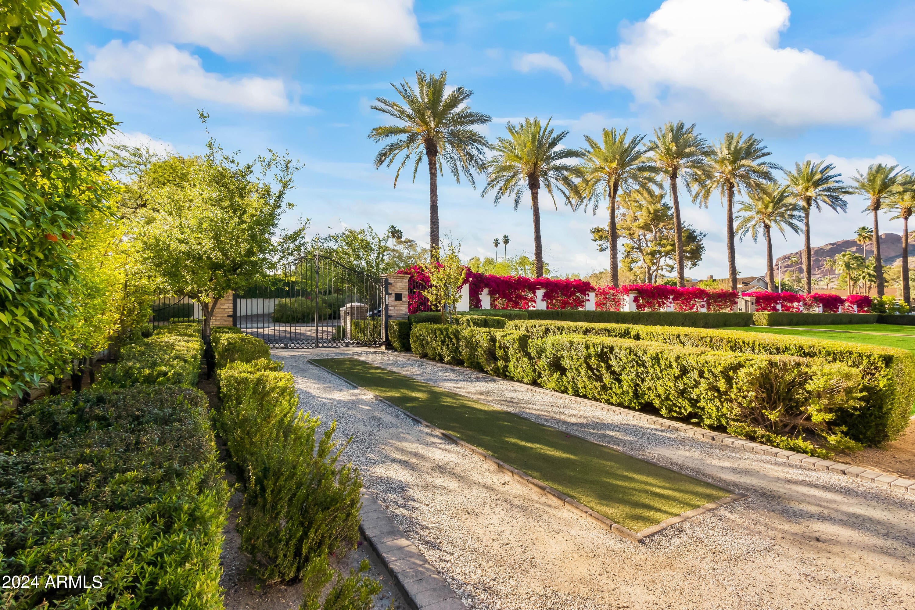 GREEN GATE - Residential
