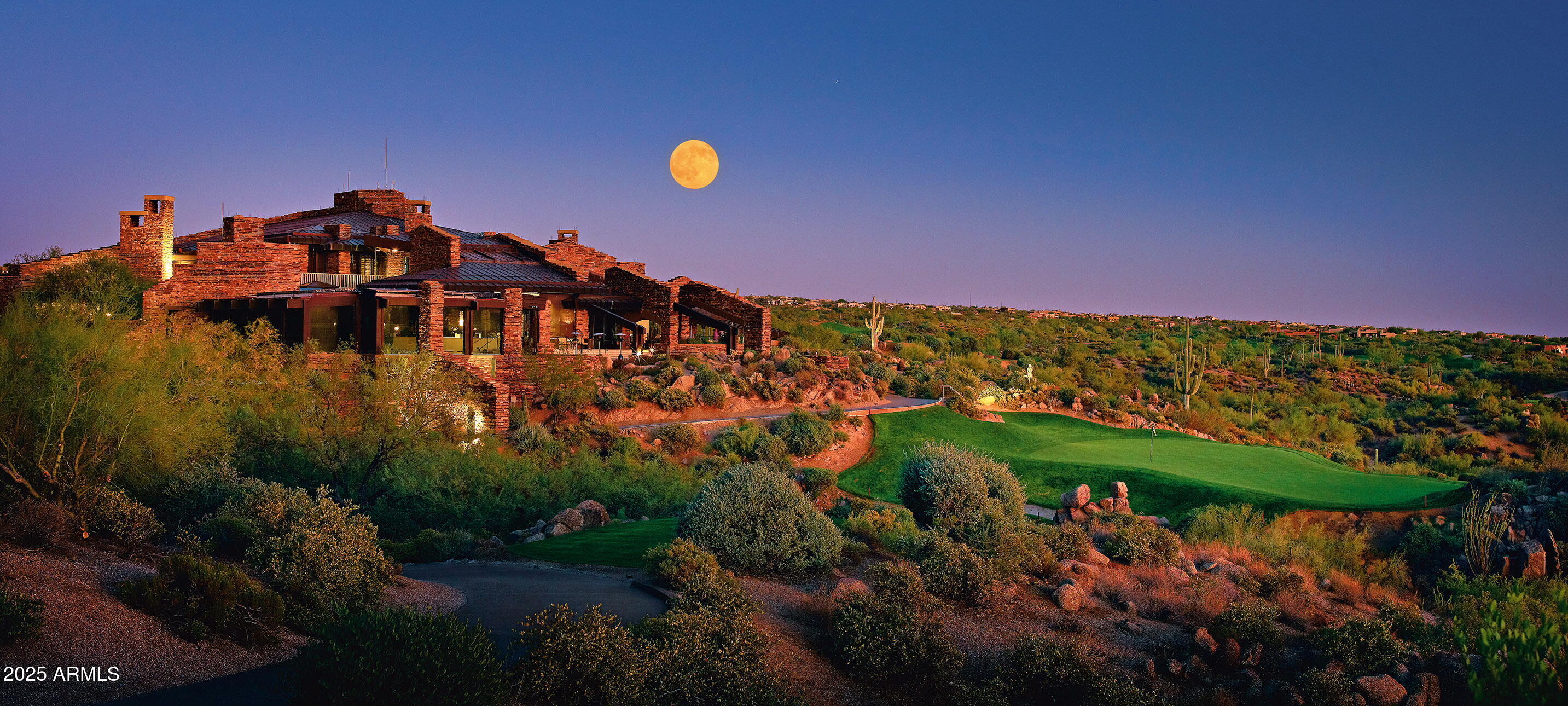 DESERT MOUNTAIN - Land