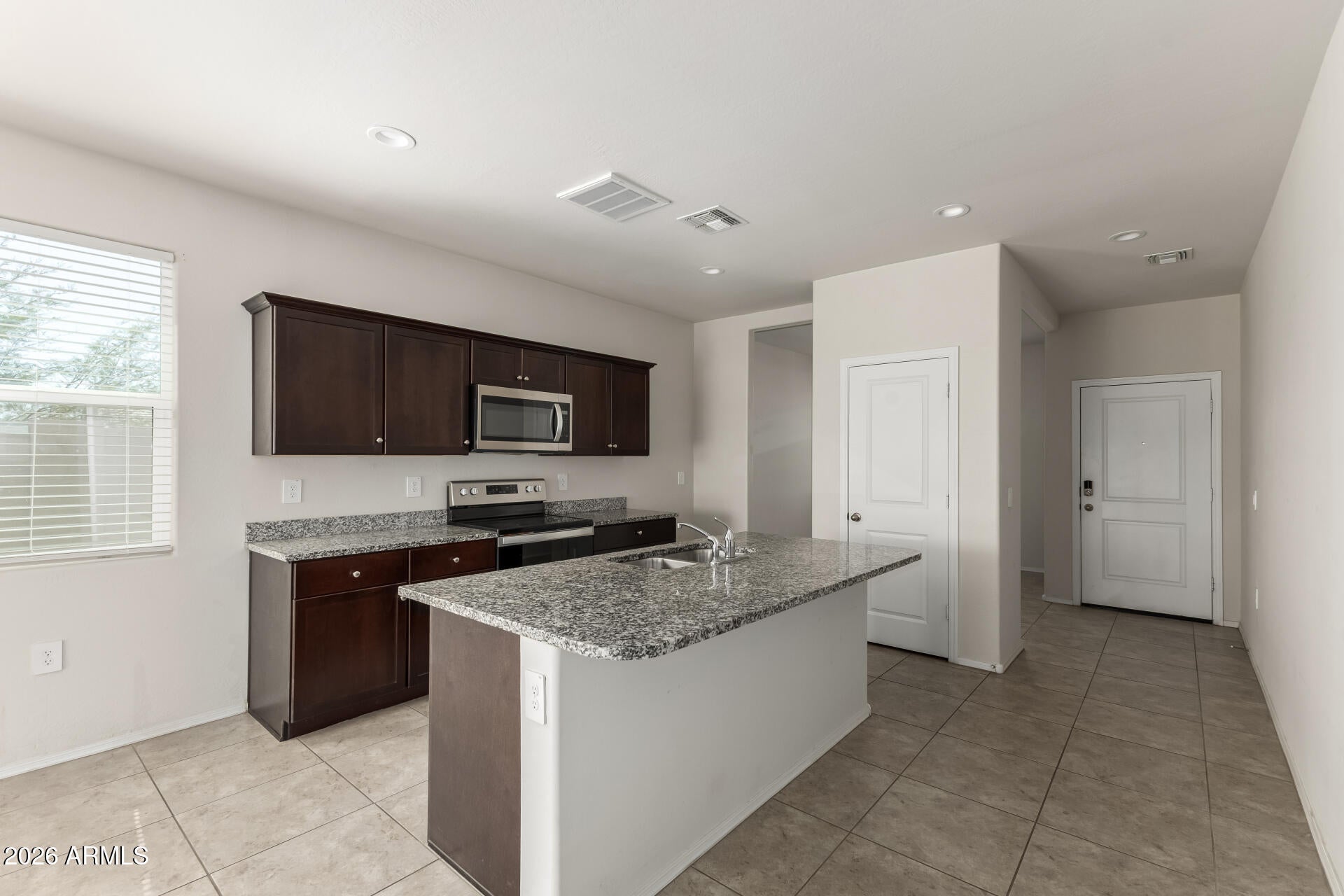 CRESTFIELD MANOR AT ARIZONA FARMS VILLAGE PAR 3 - Residential
