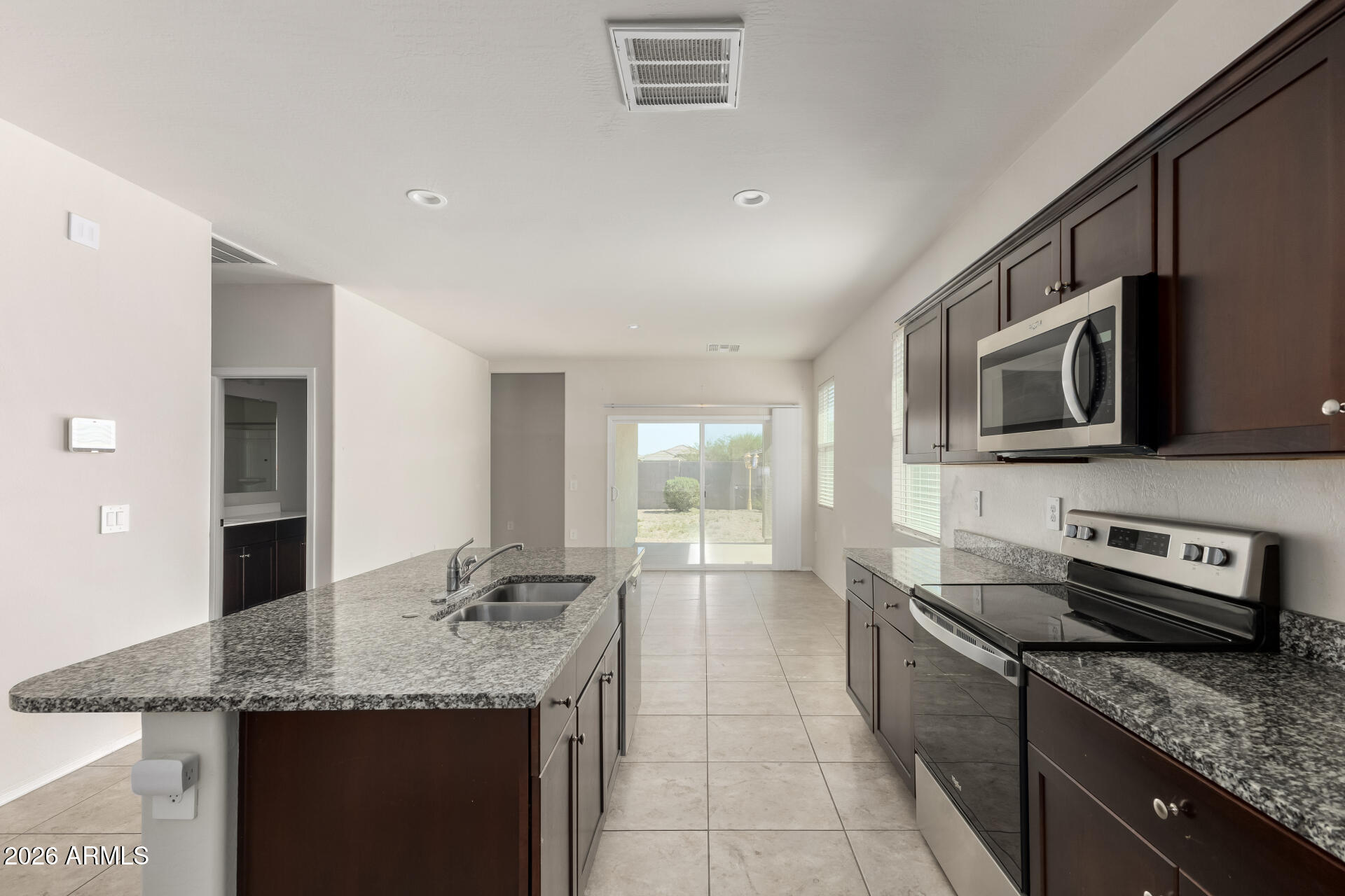 CRESTFIELD MANOR AT ARIZONA FARMS VILLAGE PAR 3 - Residential