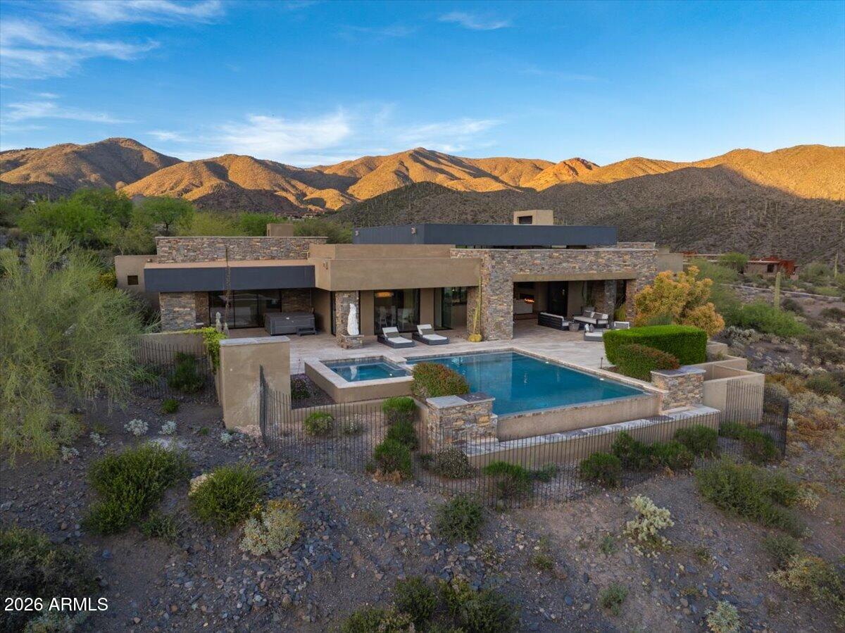 DESERT MOUNTAIN - Residential