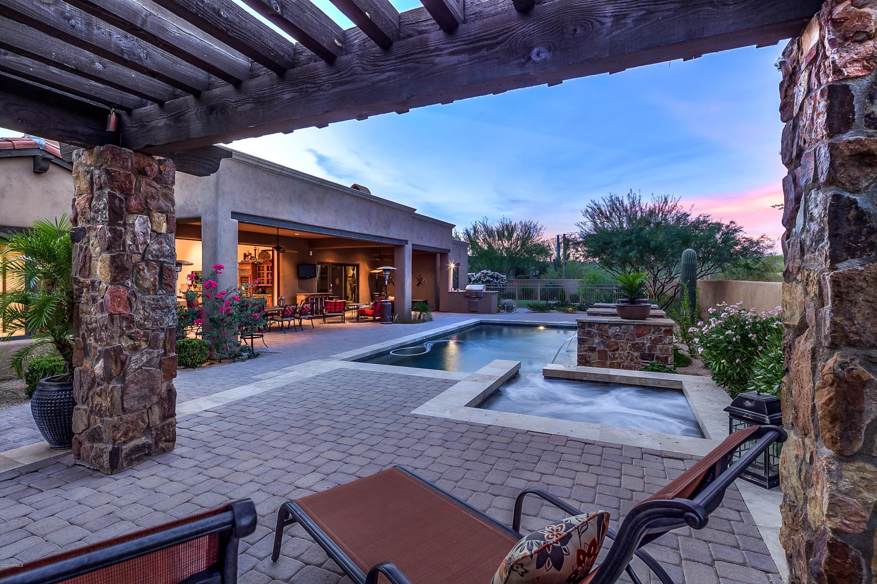 PINNACLE PEAK PLACE - Residential