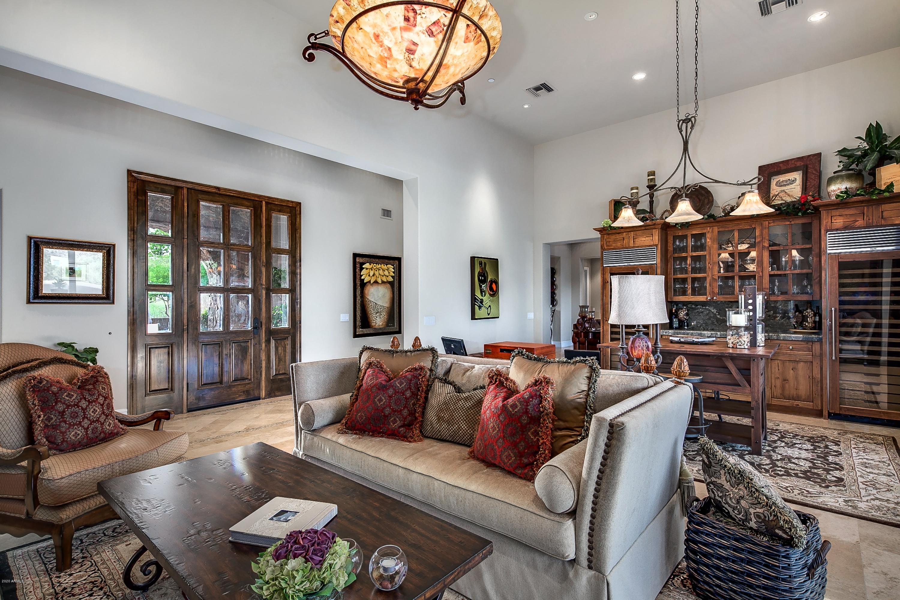 PINNACLE PEAK PLACE - Residential