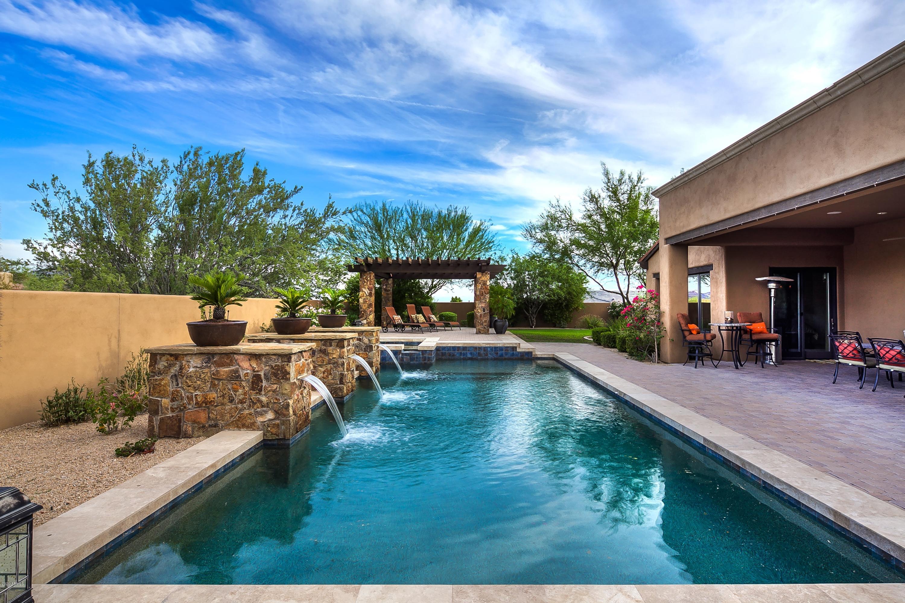PINNACLE PEAK PLACE - Residential