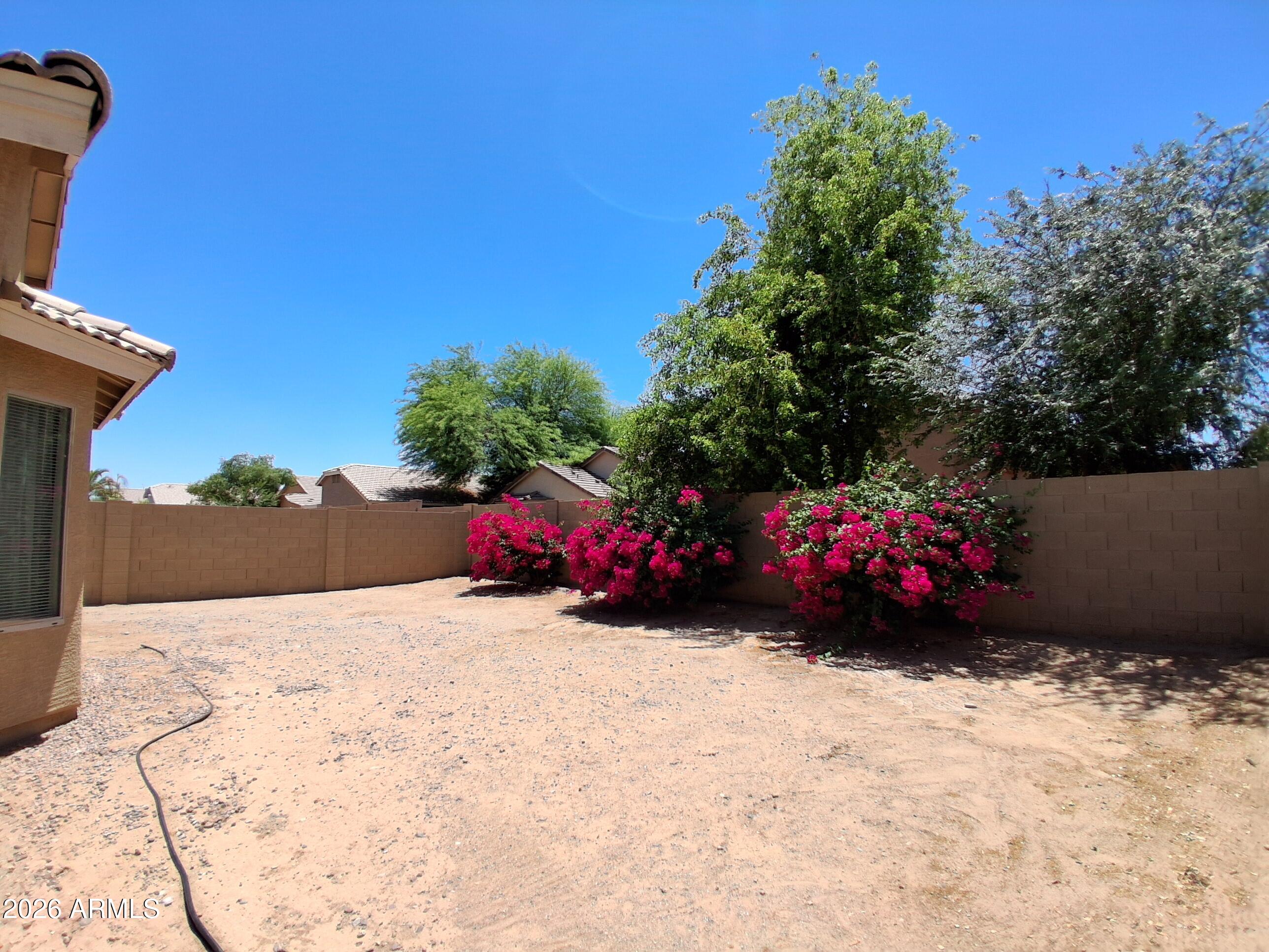 COUNTRY GLEN - Residential