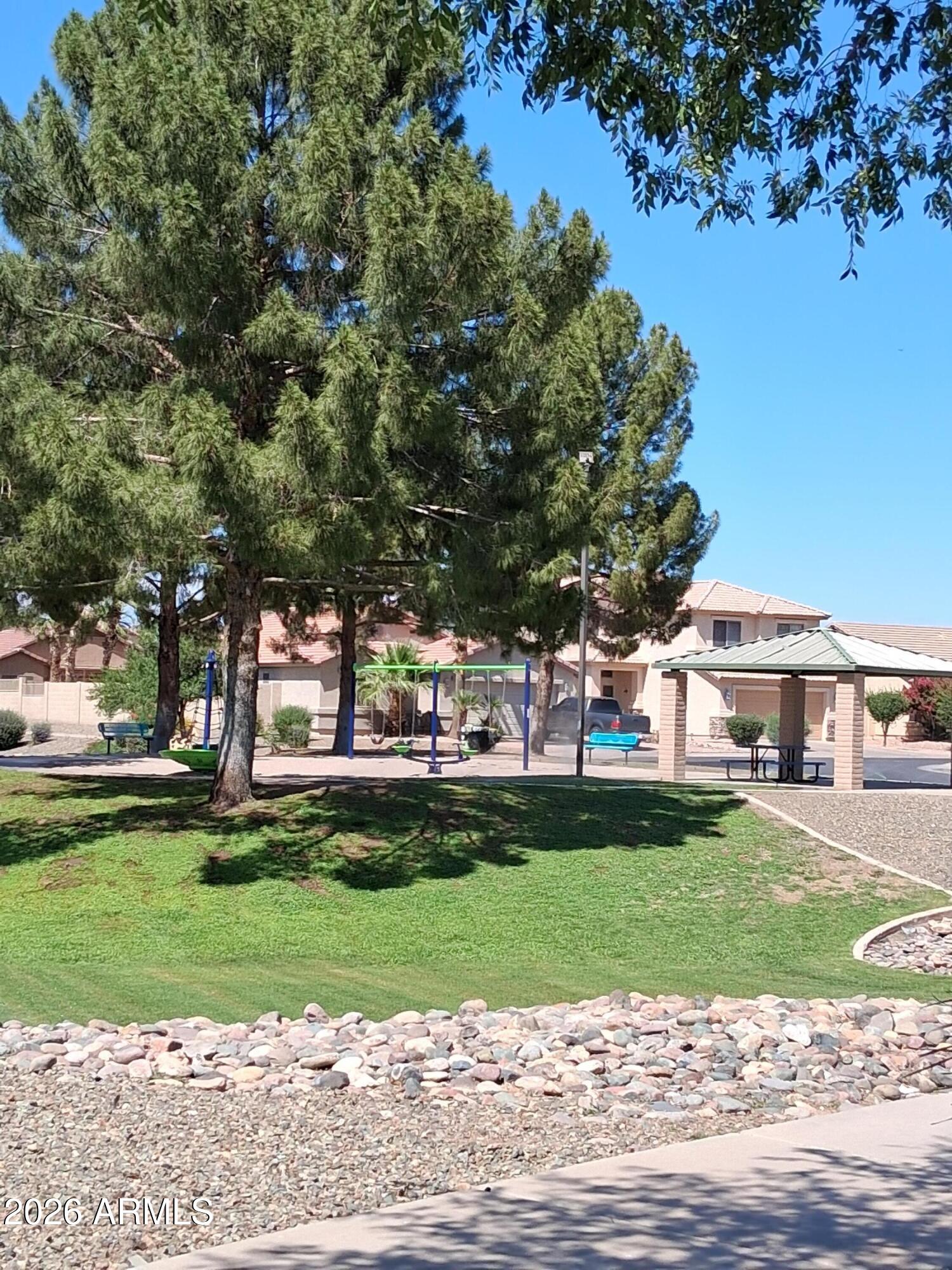 COUNTRY GLEN - Residential