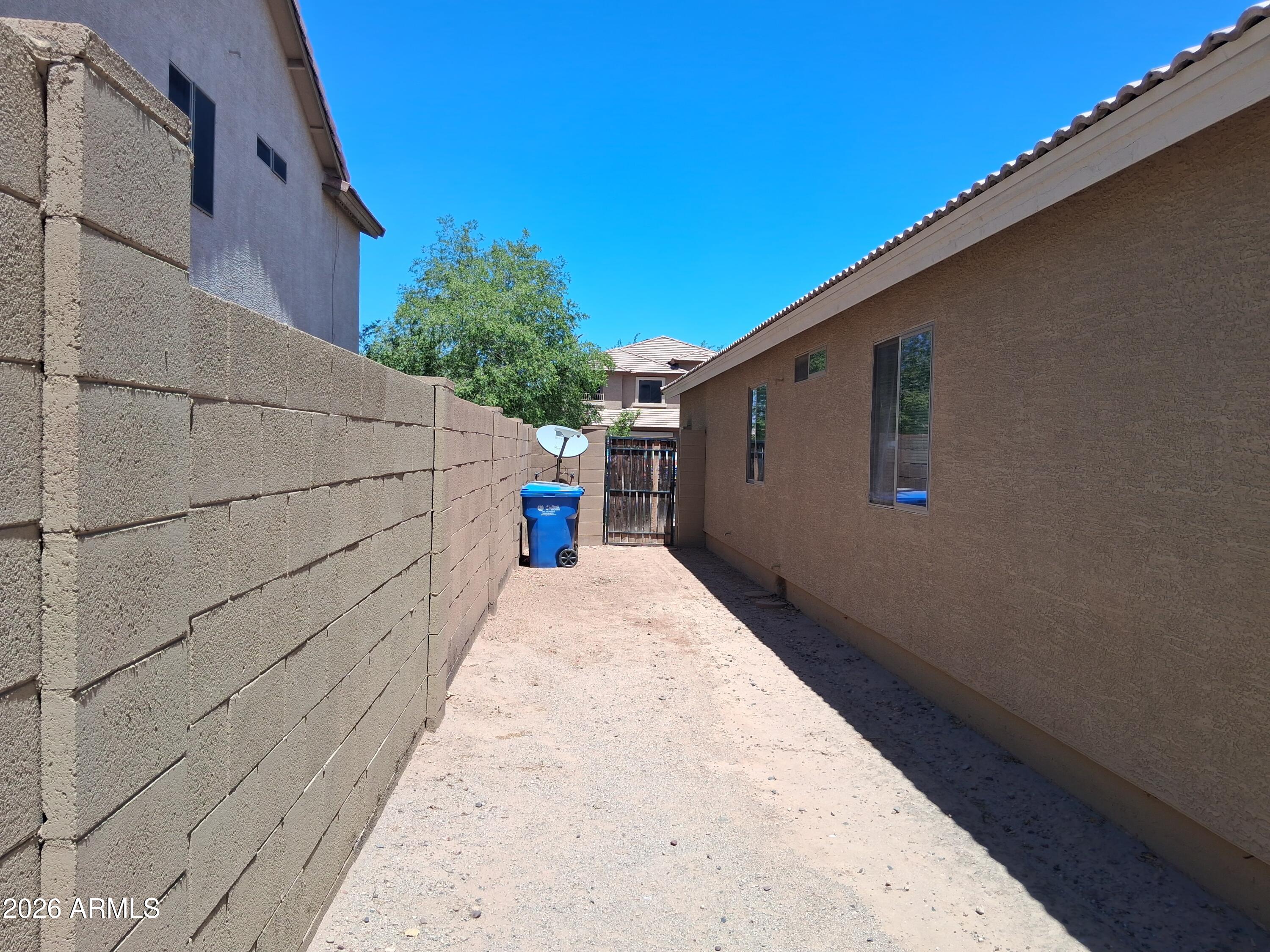 COUNTRY GLEN - Residential