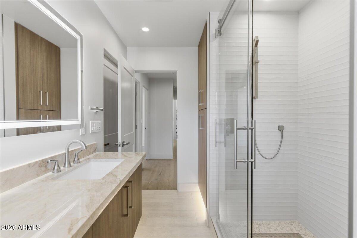 CASA BUENA - Residential