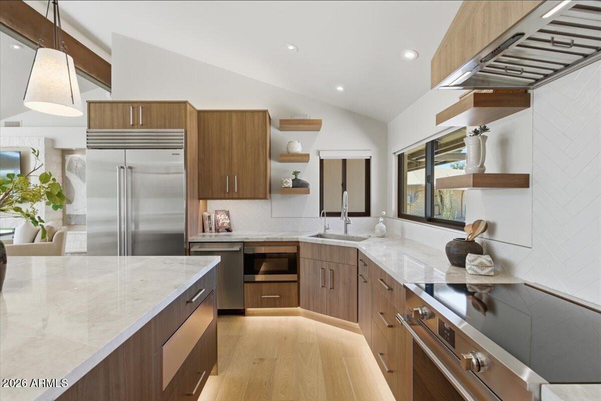 CASA BUENA - Residential