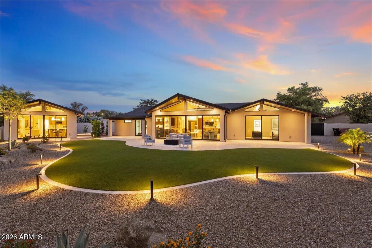 CASA BUENA - Residential