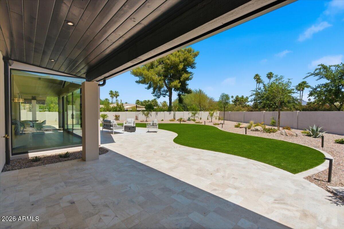 CASA BUENA - Residential