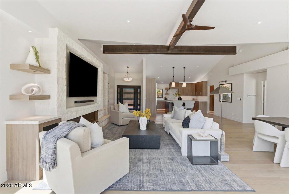 CASA BUENA - Residential