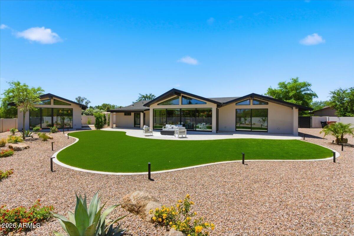 CASA BUENA - Residential