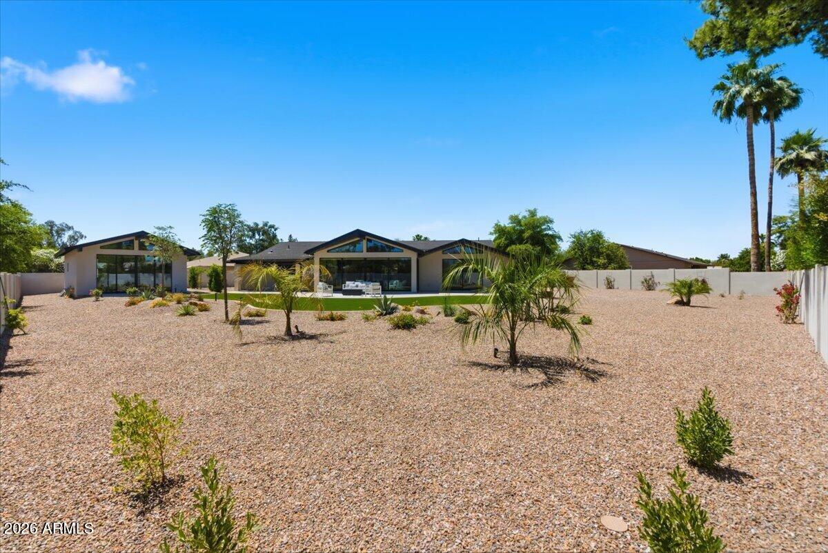 CASA BUENA - Residential