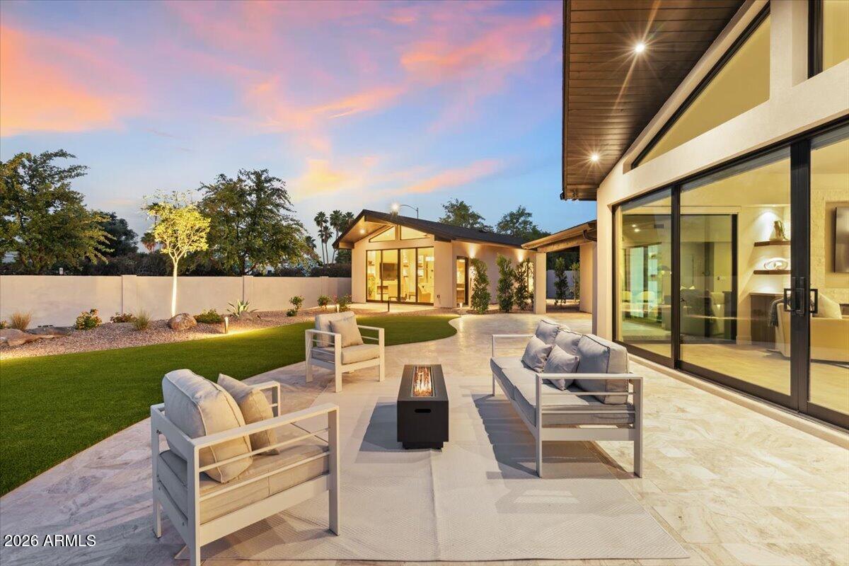 CASA BUENA - Residential