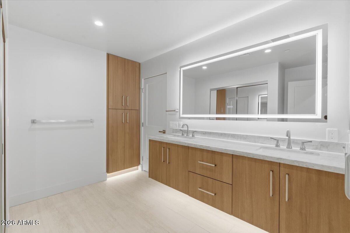 CASA BUENA - Residential