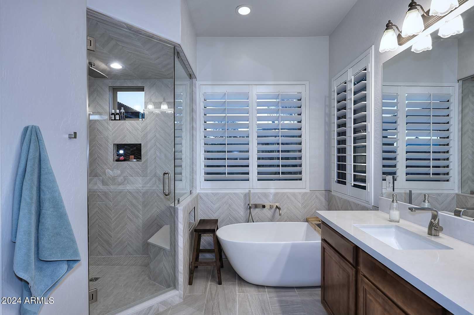 AVIANO DESERT RIDGE - Residential