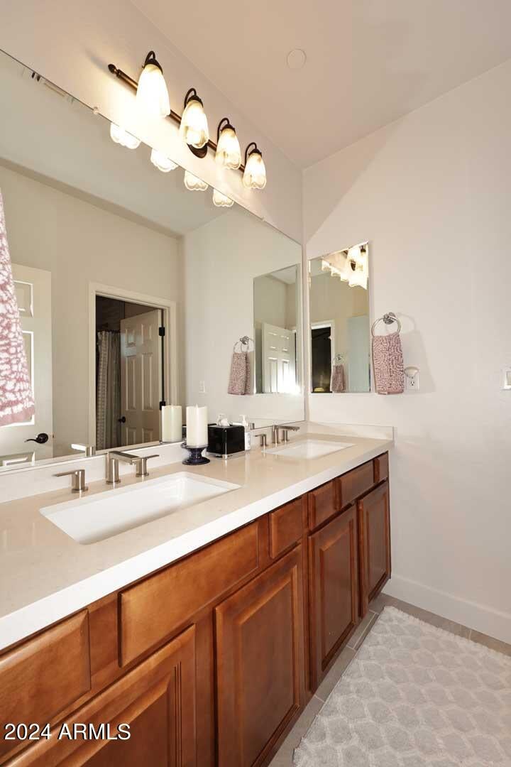 AVIANO DESERT RIDGE - Residential
