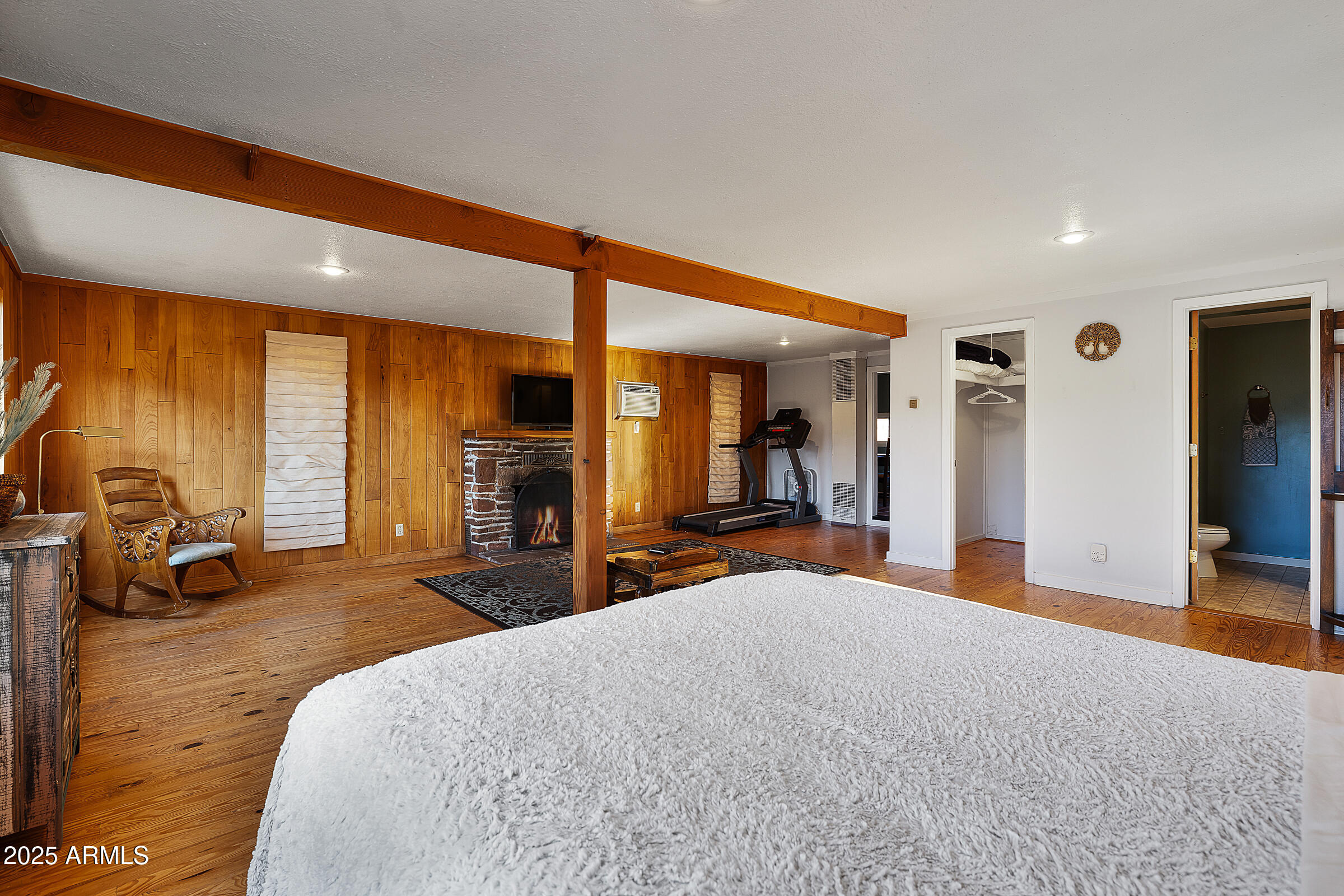 Under 5 Acres - Residential