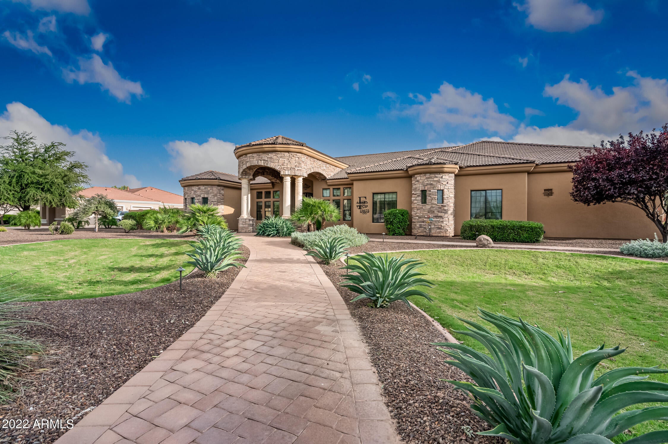 CIRCLE G AT QUEEN CREEK - Residential