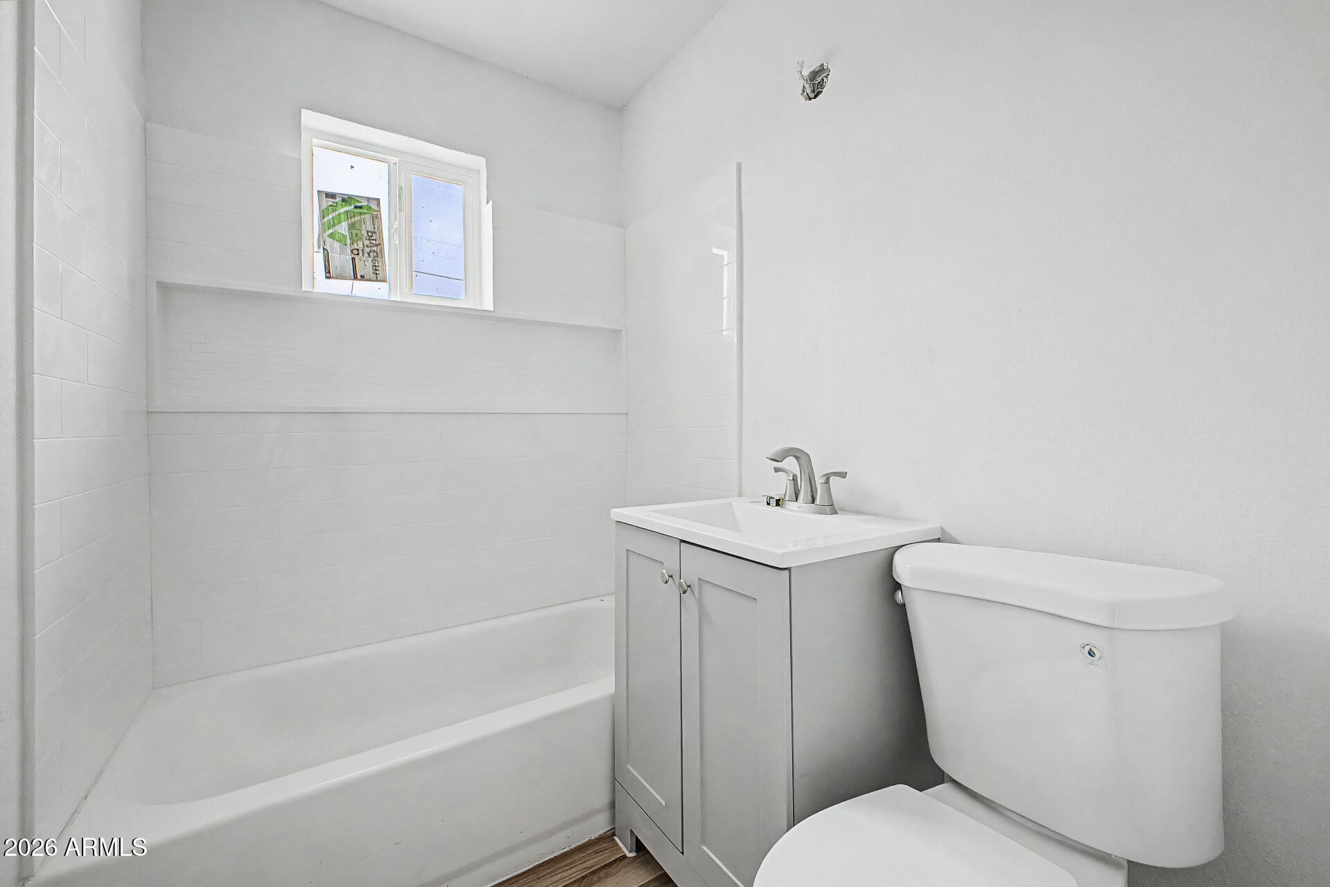WILLOW SQUARE - Residential