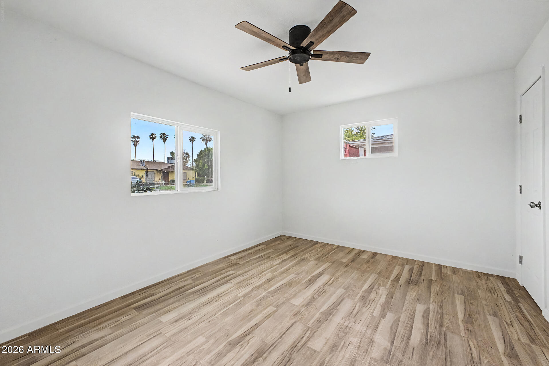 WILLOW SQUARE - Residential