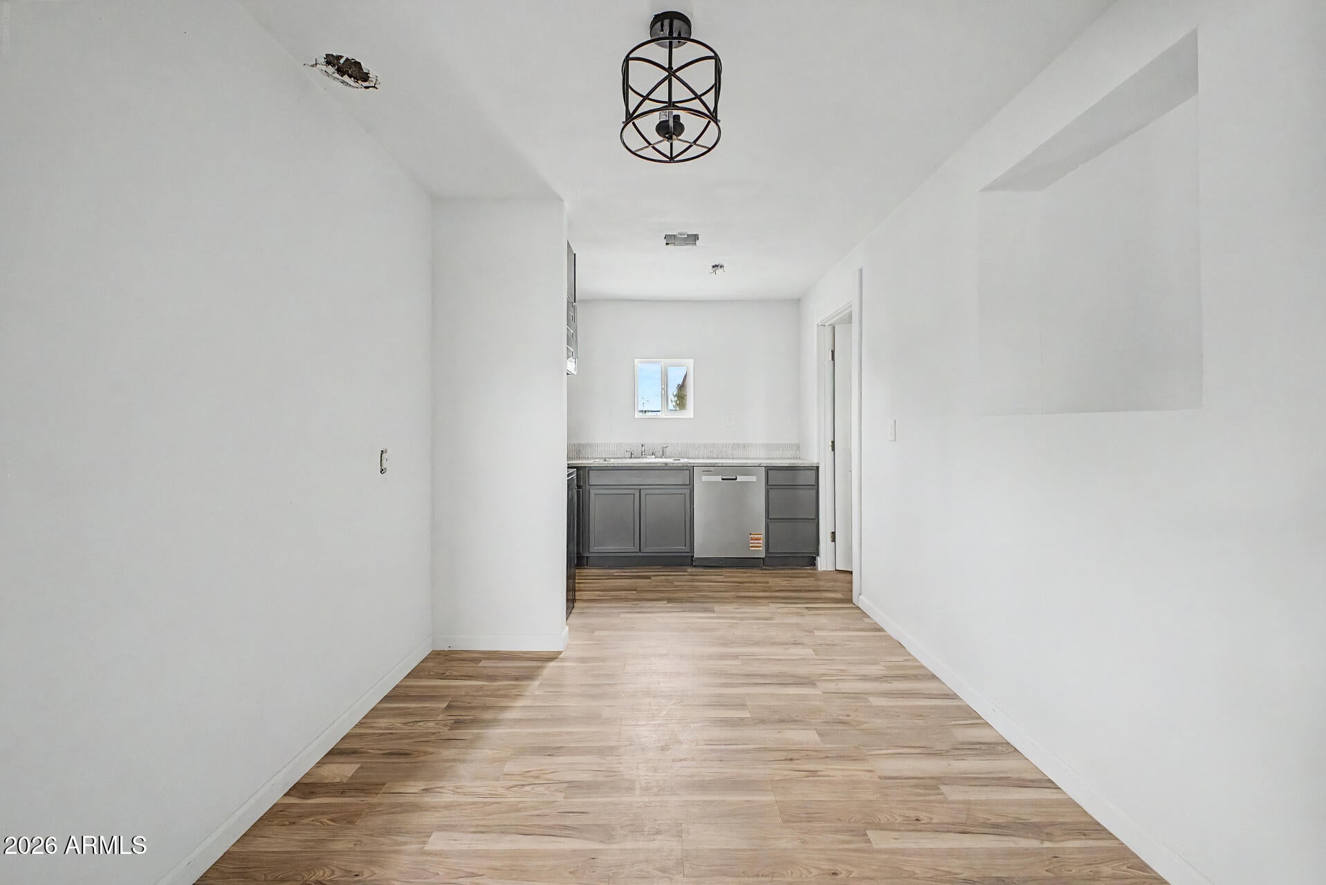 WILLOW SQUARE - Residential
