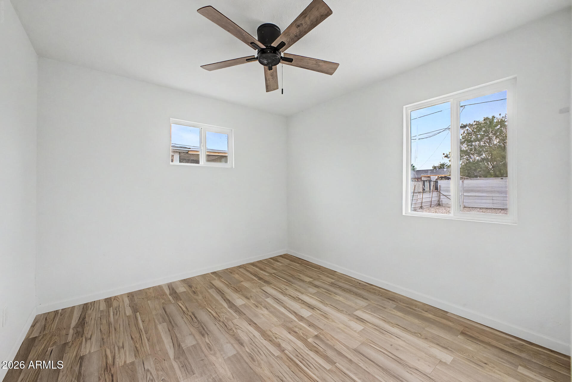 WILLOW SQUARE - Residential