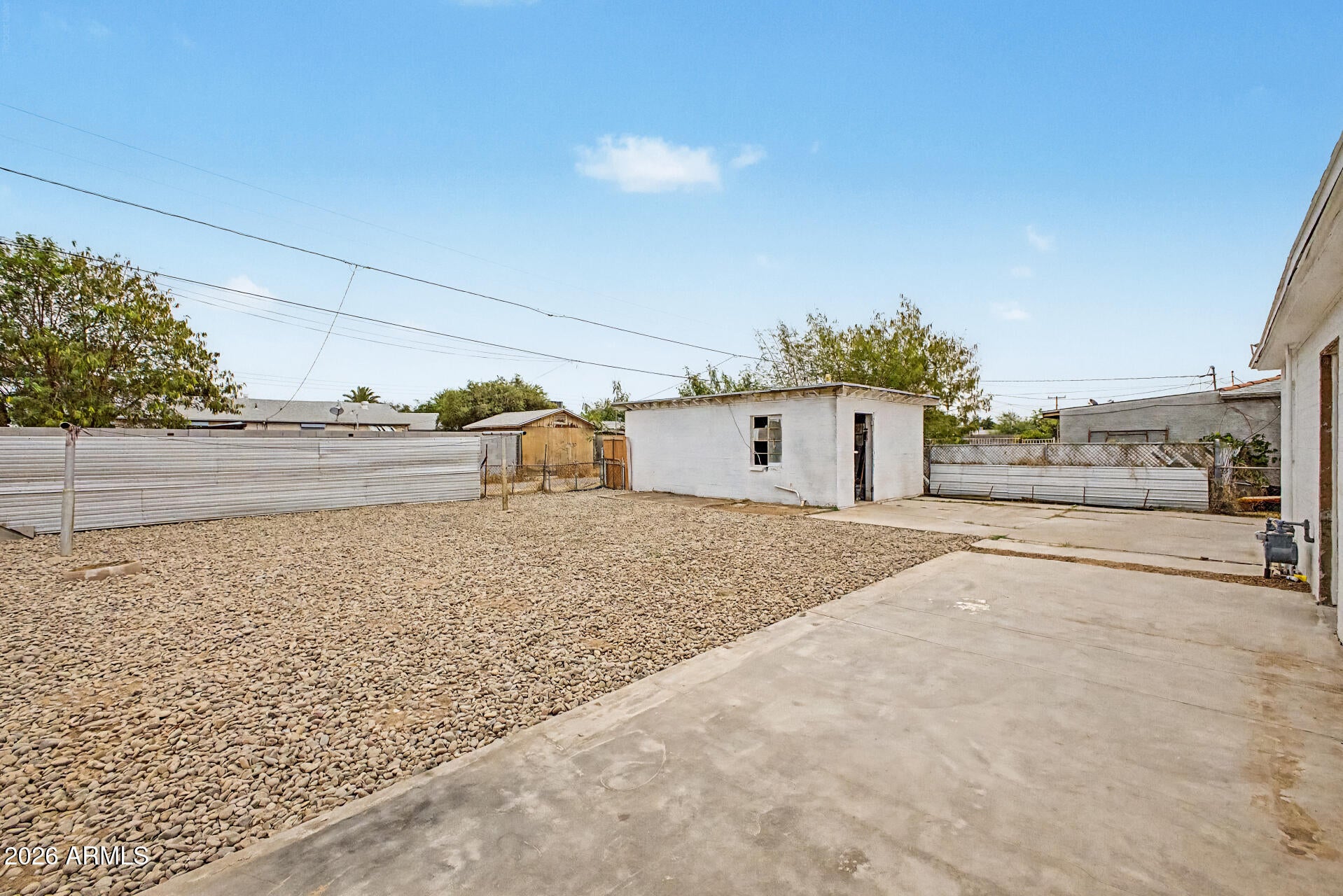 WILLOW SQUARE - Residential
