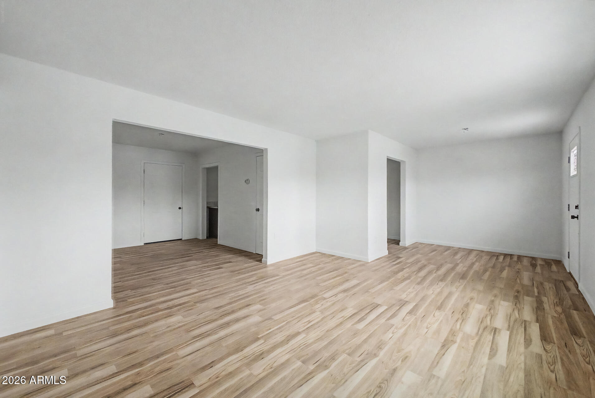 WILLOW SQUARE - Residential