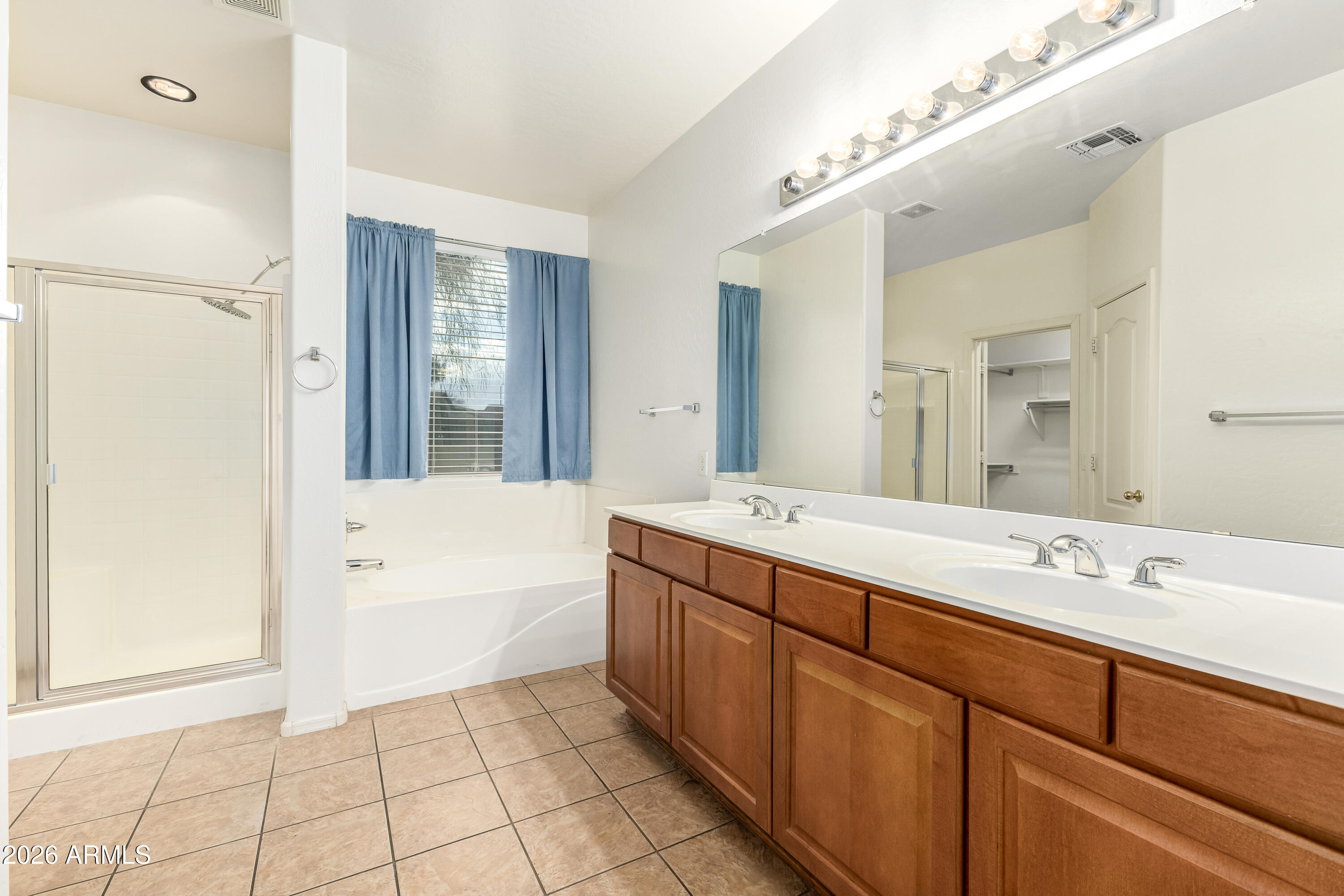 MESQUITE VISTAS - Residential
