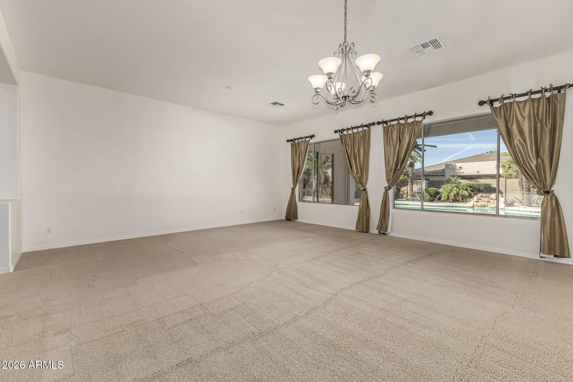 PINELAKE ESTATES - Residential