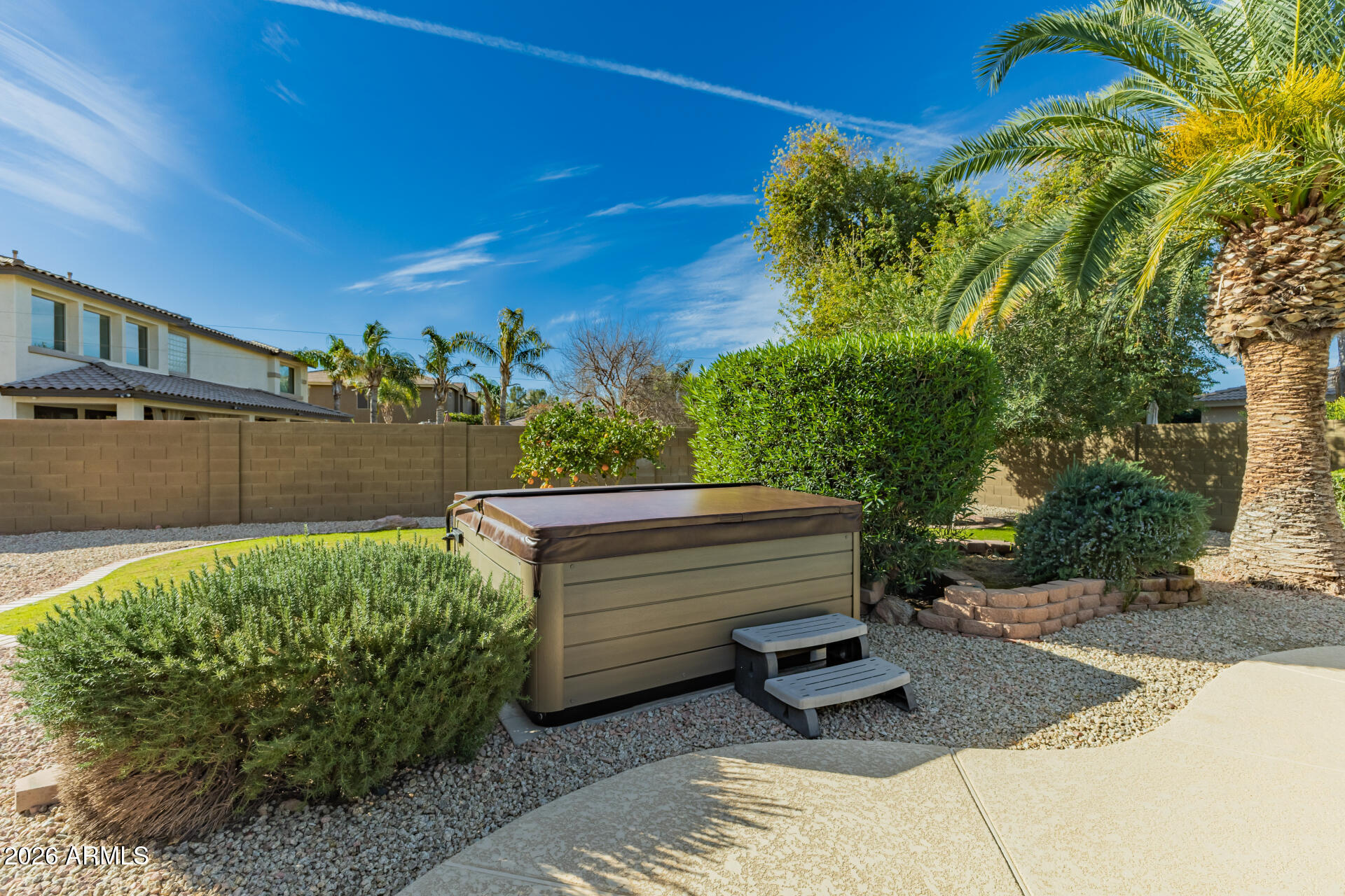 PINELAKE ESTATES - Residential