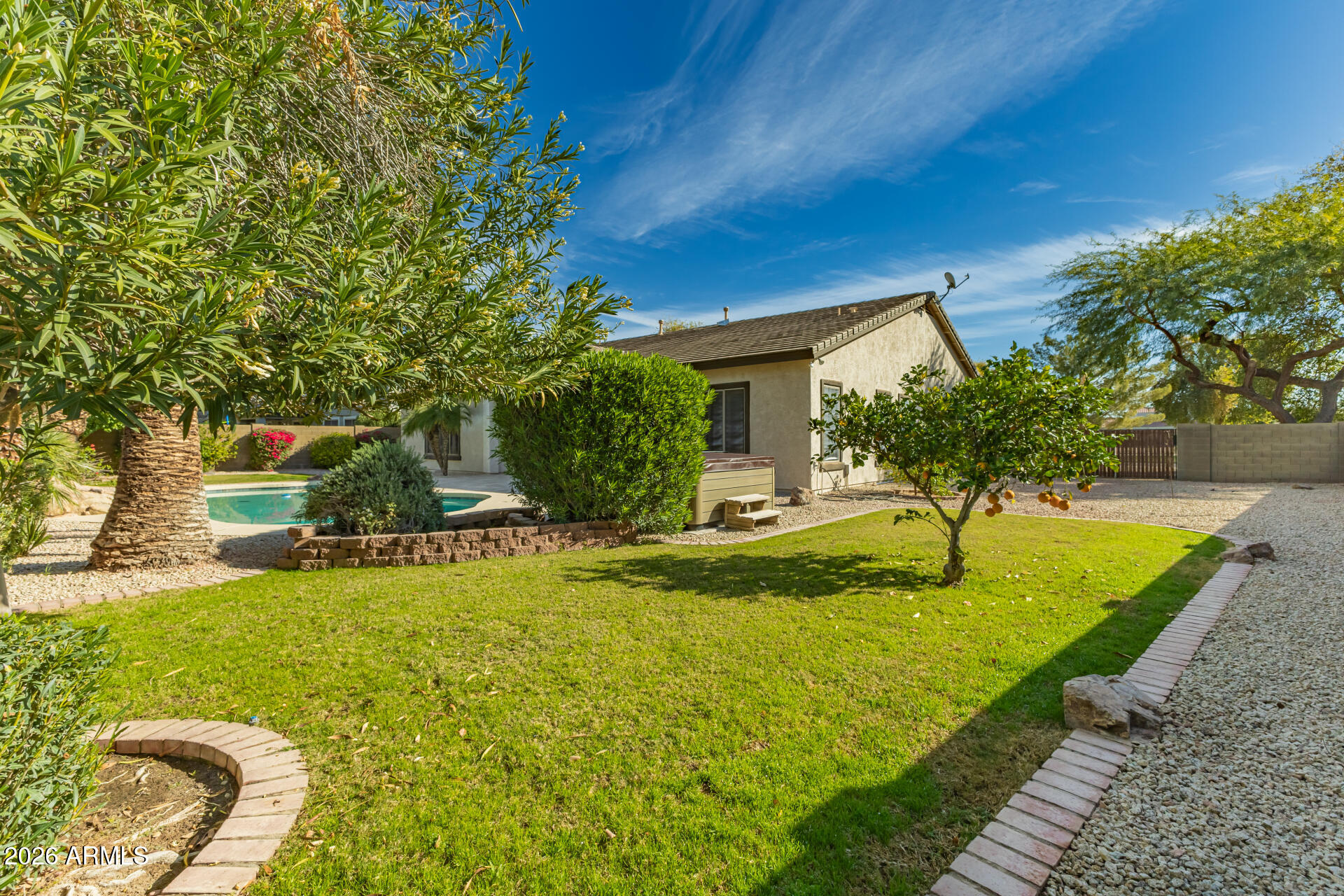 PINELAKE ESTATES - Residential
