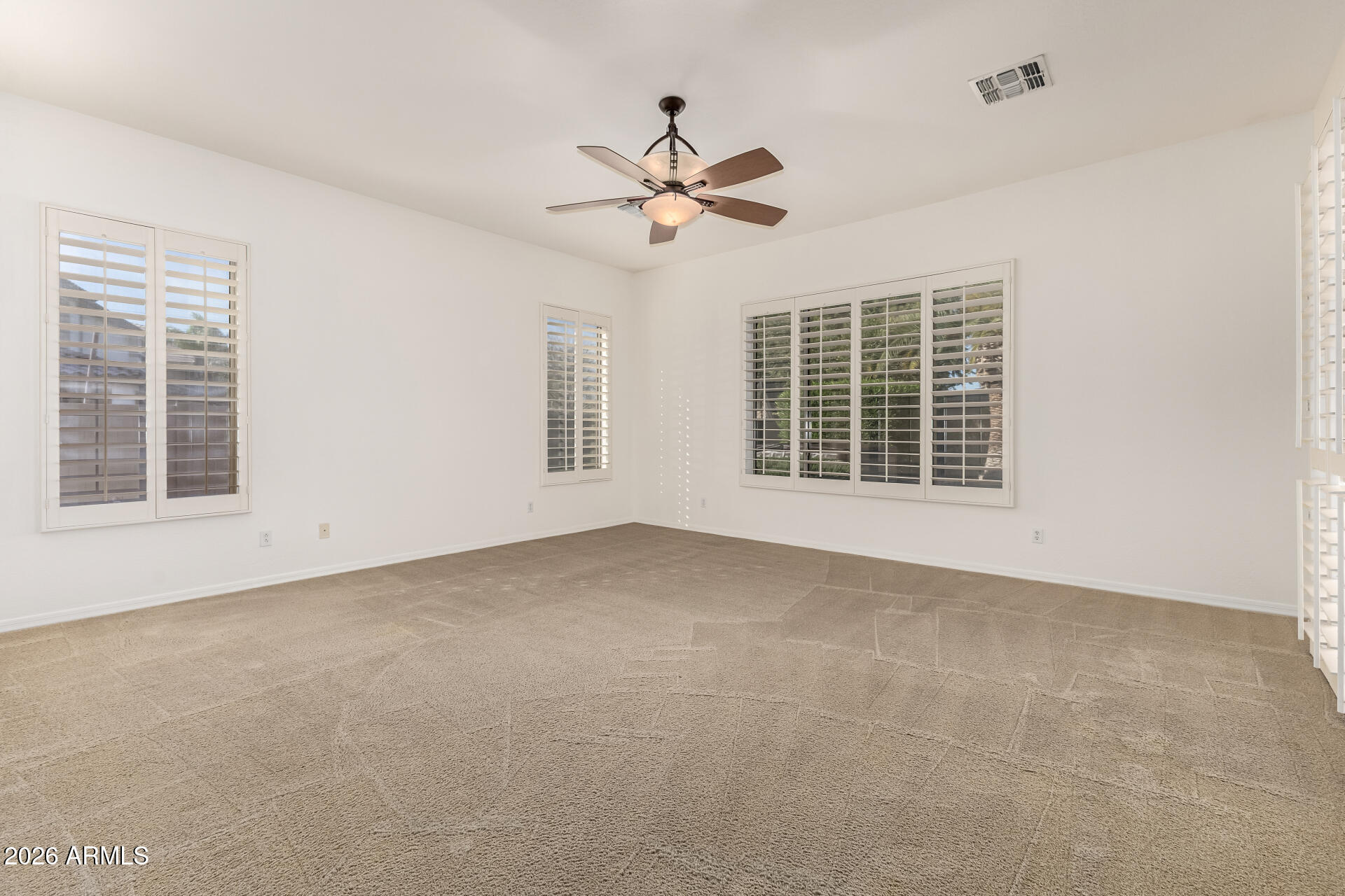 PINELAKE ESTATES - Residential