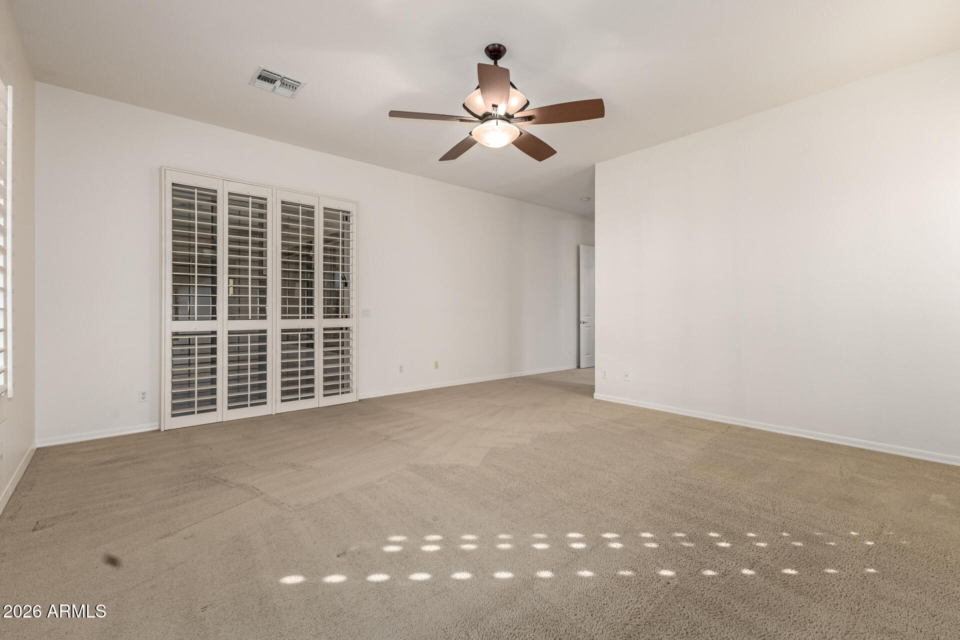 PINELAKE ESTATES - Residential