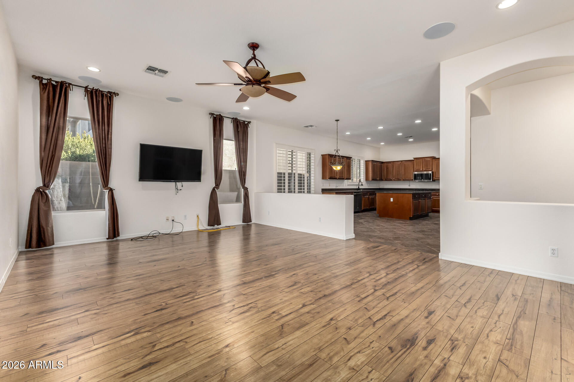 PINELAKE ESTATES - Residential